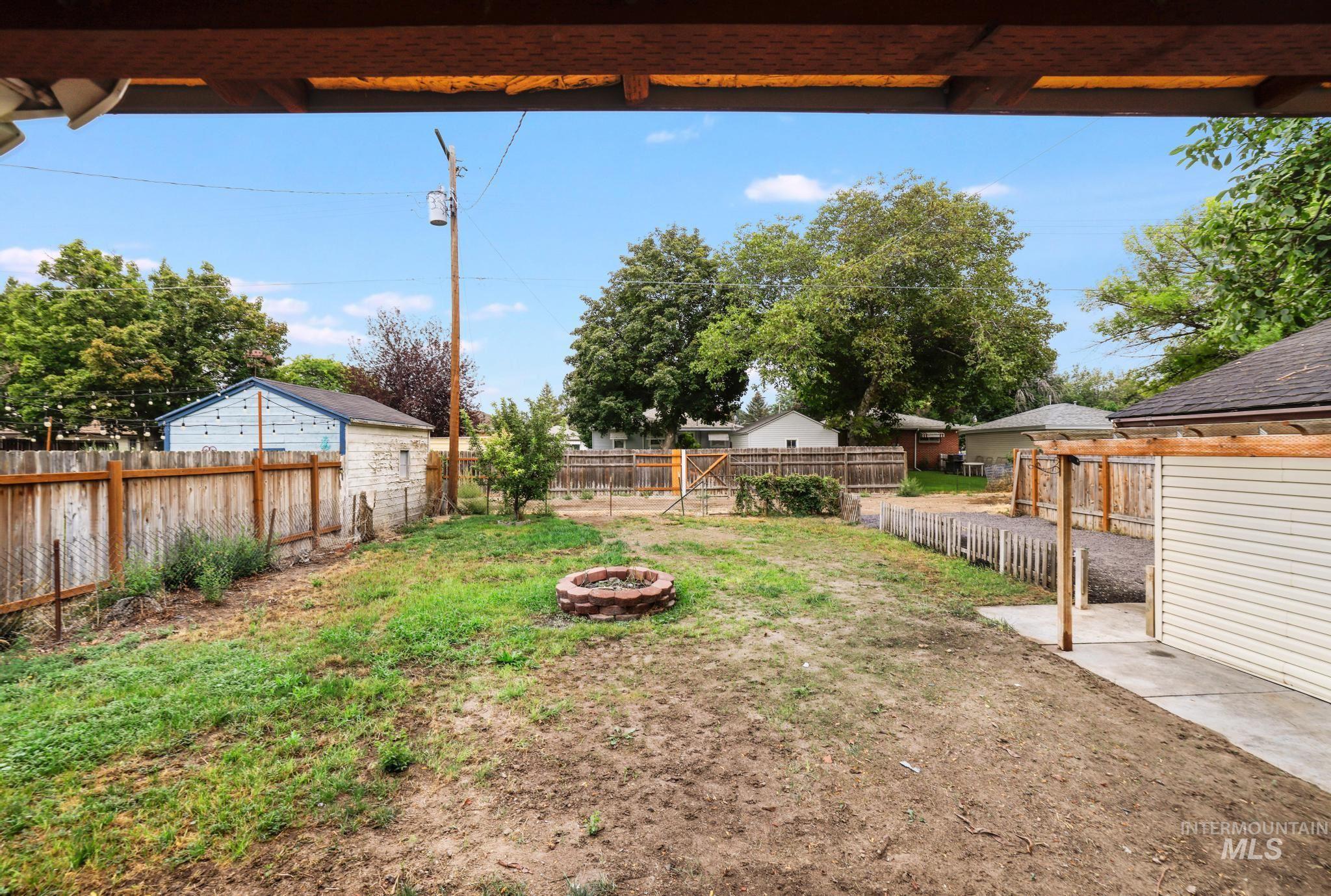 474 Polk St., Twin Falls, Idaho 83301, 2 Bedrooms, 1 Bathroom, Residential For Sale, Price $269,000,MLS 98997705