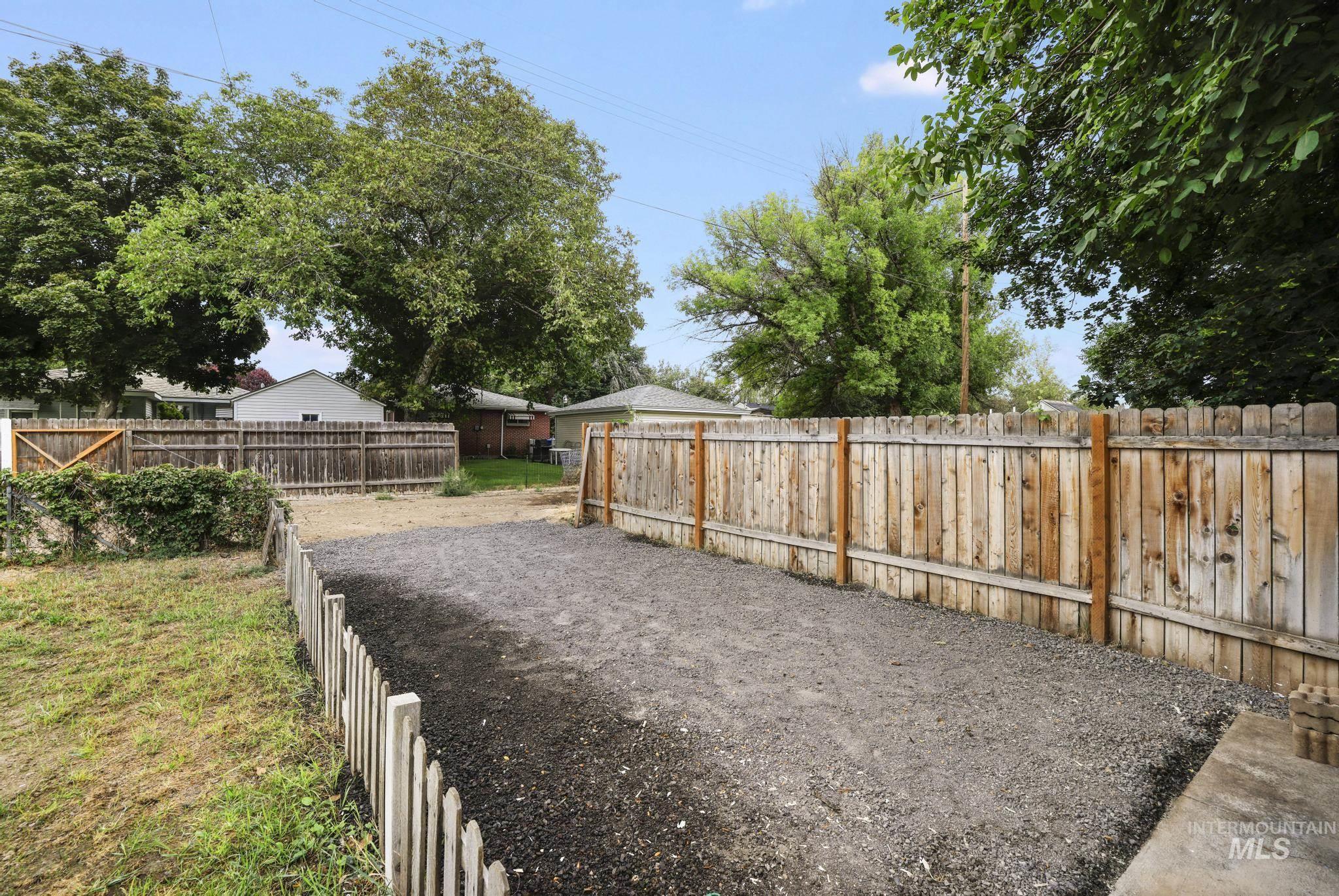474 Polk St., Twin Falls, Idaho 83301, 2 Bedrooms, 1 Bathroom, Residential For Sale, Price $269,000,MLS 98997705