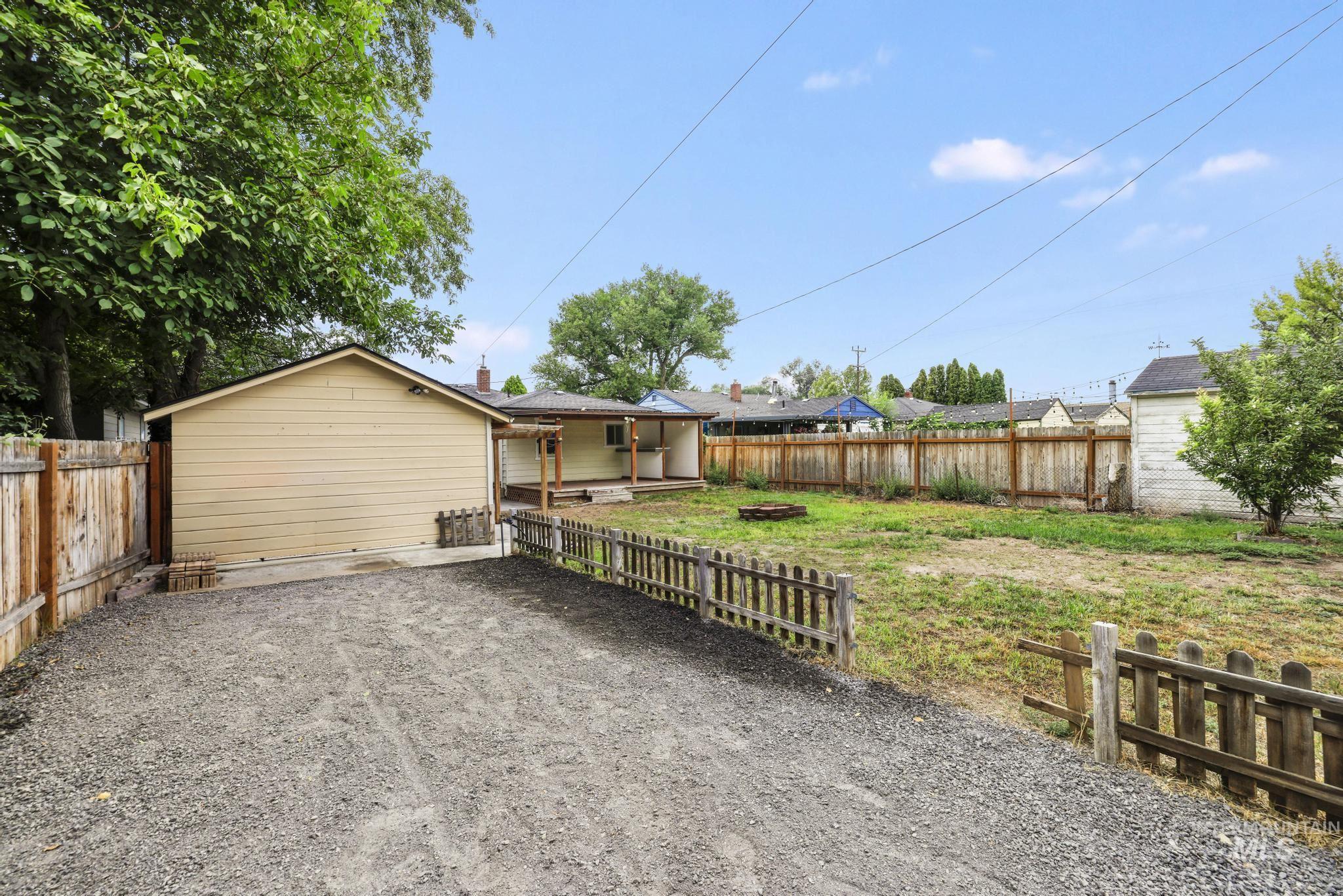 474 Polk St., Twin Falls, Idaho 83301, 2 Bedrooms, 1 Bathroom, Residential For Sale, Price $269,000,MLS 98997705