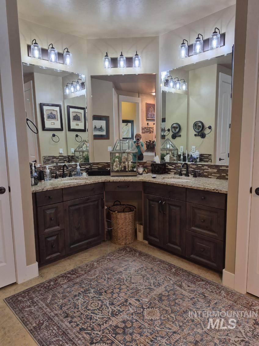 4721 Middlesboro, Caldwell, Idaho 83607, 4 Bedrooms, 2 Bathrooms, Residential For Sale, Price $689,000,MLS 98997708