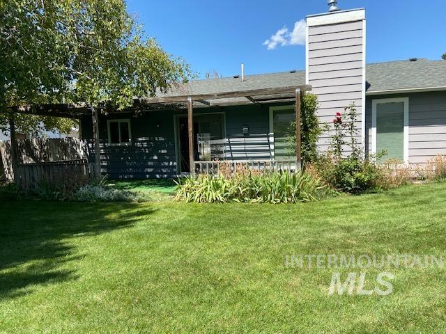 1530 Targhee Drive, Twin Falls, Idaho 83301, 3 Bedrooms, 2 Bathrooms, Residential For Sale, Price $350,000,MLS 98997714