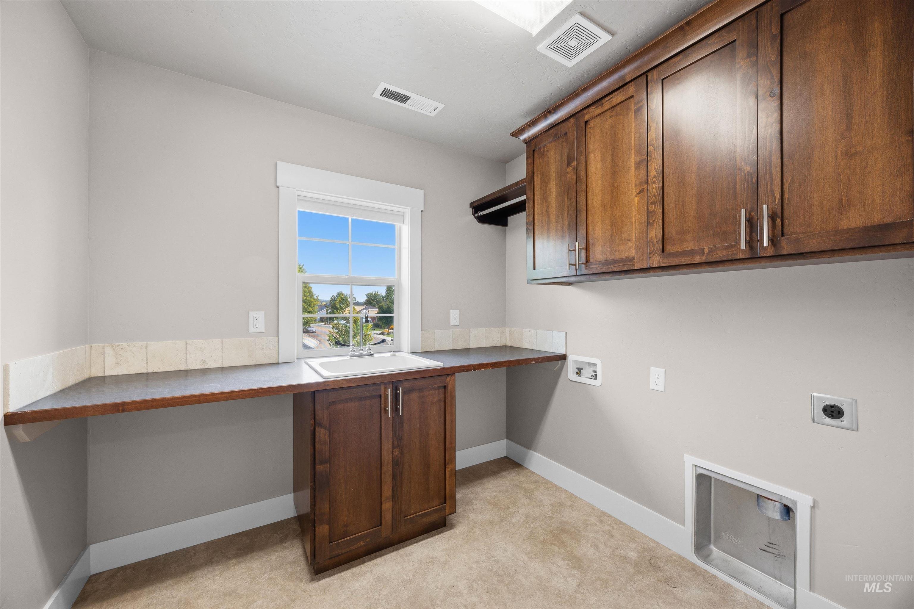 10049 W Chino Dr, Star, Idaho 83669, 4 Bedrooms, 3 Bathrooms, Residential For Sale, Price $609,900,MLS 98997715