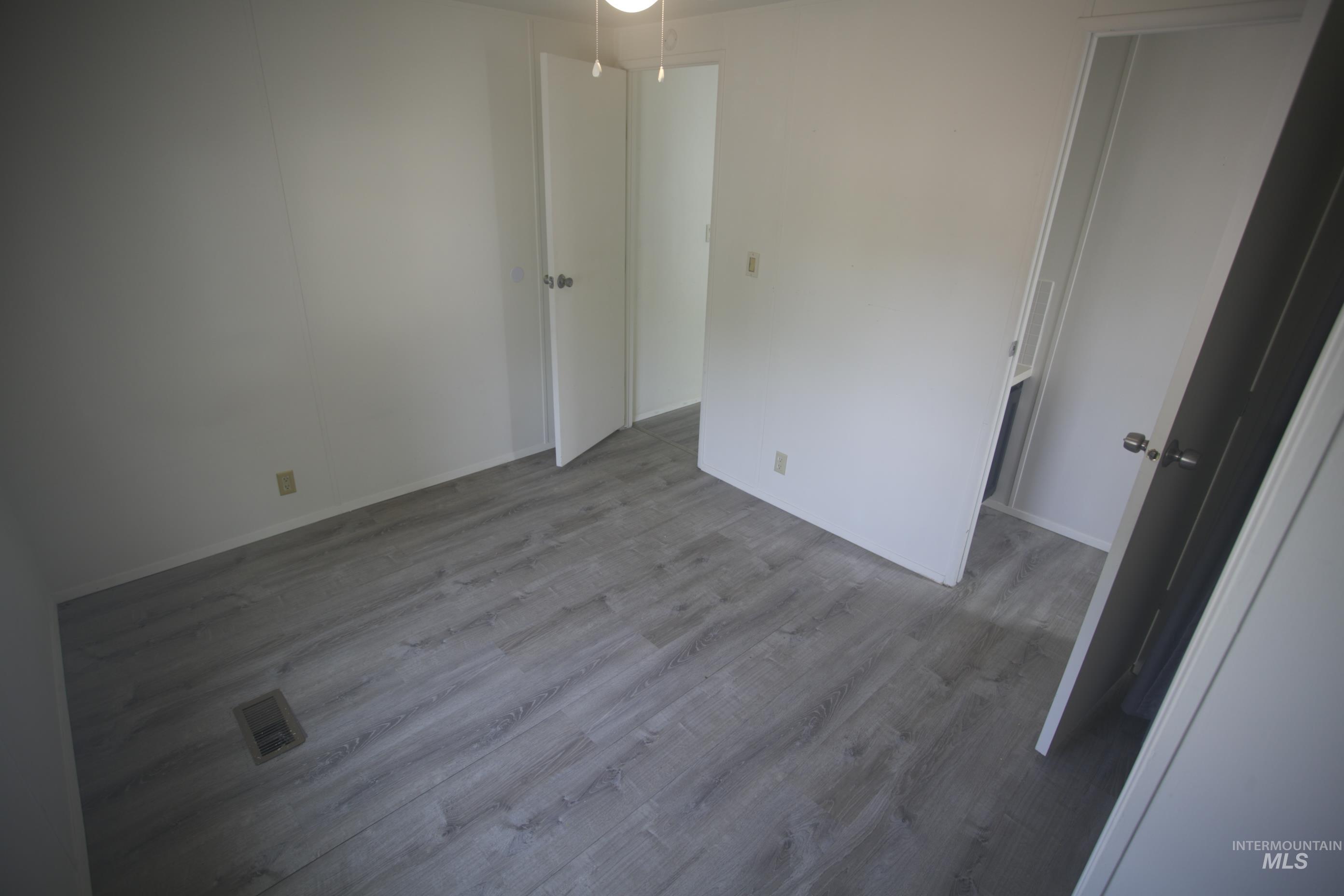 631 Preston Avenue, Lewiston, Idaho 83501, 2 Bedrooms, 1.5 Bathrooms, Residential For Sale, Price $88,999,MLS 98997720