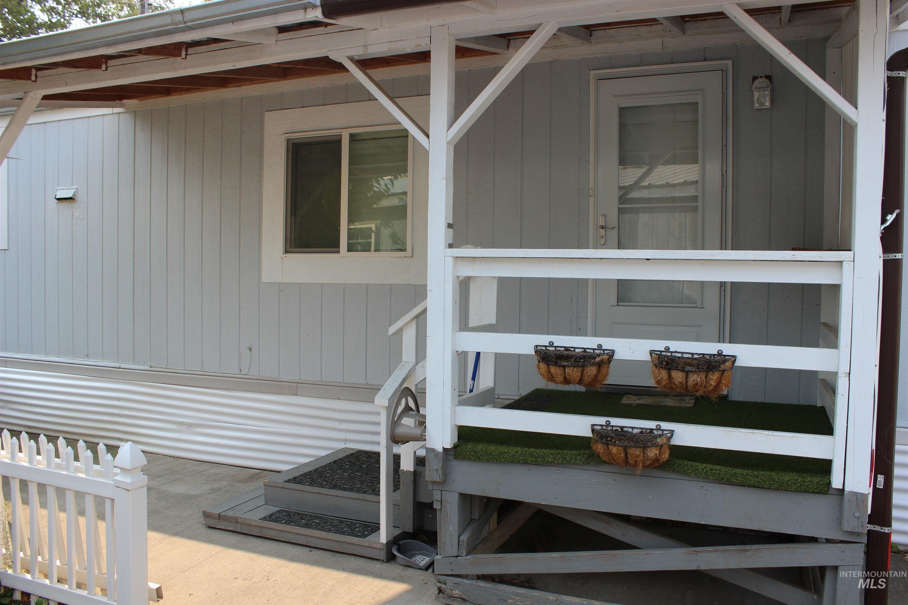 631 Preston Avenue, Lewiston, Idaho 83501, 2 Bedrooms, 1.5 Bathrooms, Residential For Sale, Price $88,999,MLS 98997720