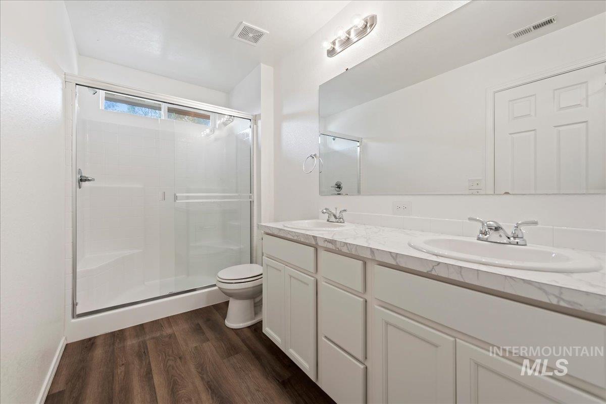 873 W Apple Pine St, Meridian, Idaho 83646, 3 Bedrooms, 2.5 Bathrooms, Residential For Sale, Price $389,990,MLS 98997724
