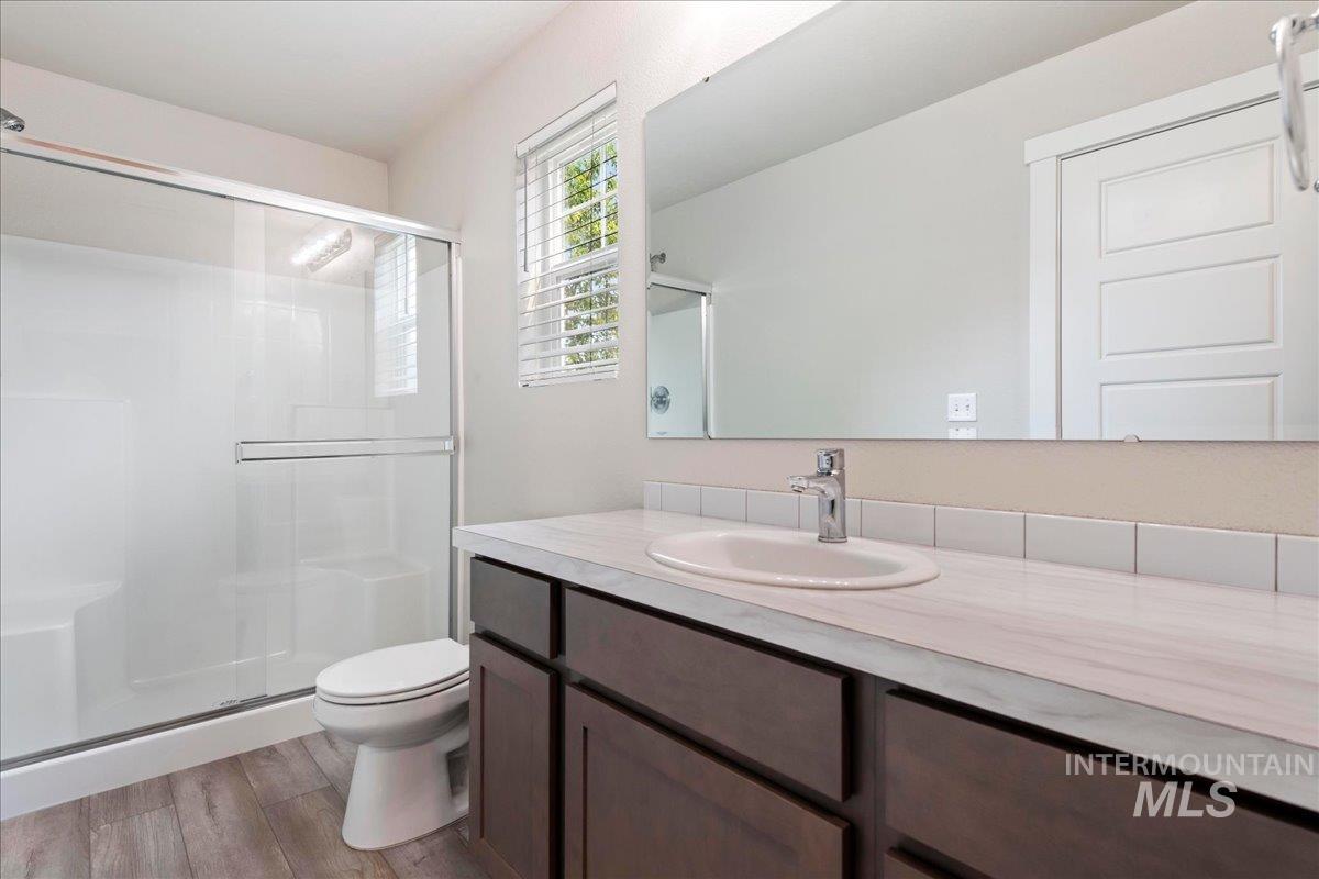 2488 E Blue Tick Street, Meridian, Idaho 83642, 2 Bedrooms, 2.5 Bathrooms, Residential For Sale, Price $374,990,MLS 98997725