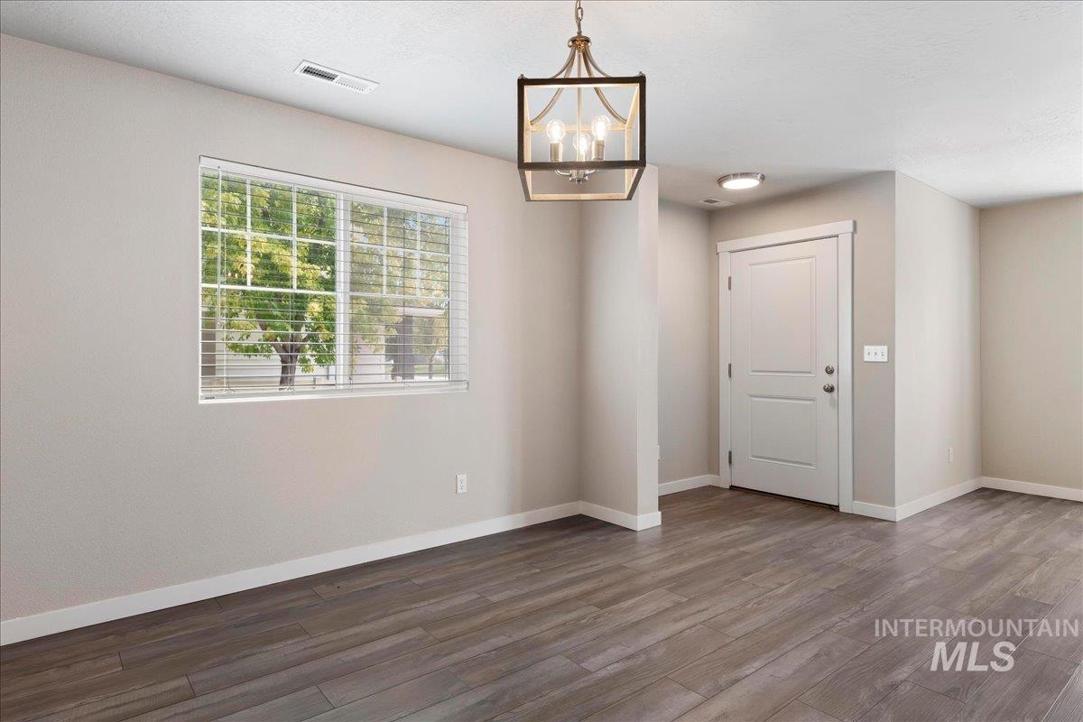 2488 E Blue Tick Street, Meridian, Idaho 83642, 2 Bedrooms, 2.5 Bathrooms, Residential For Sale, Price $374,990,MLS 98997725