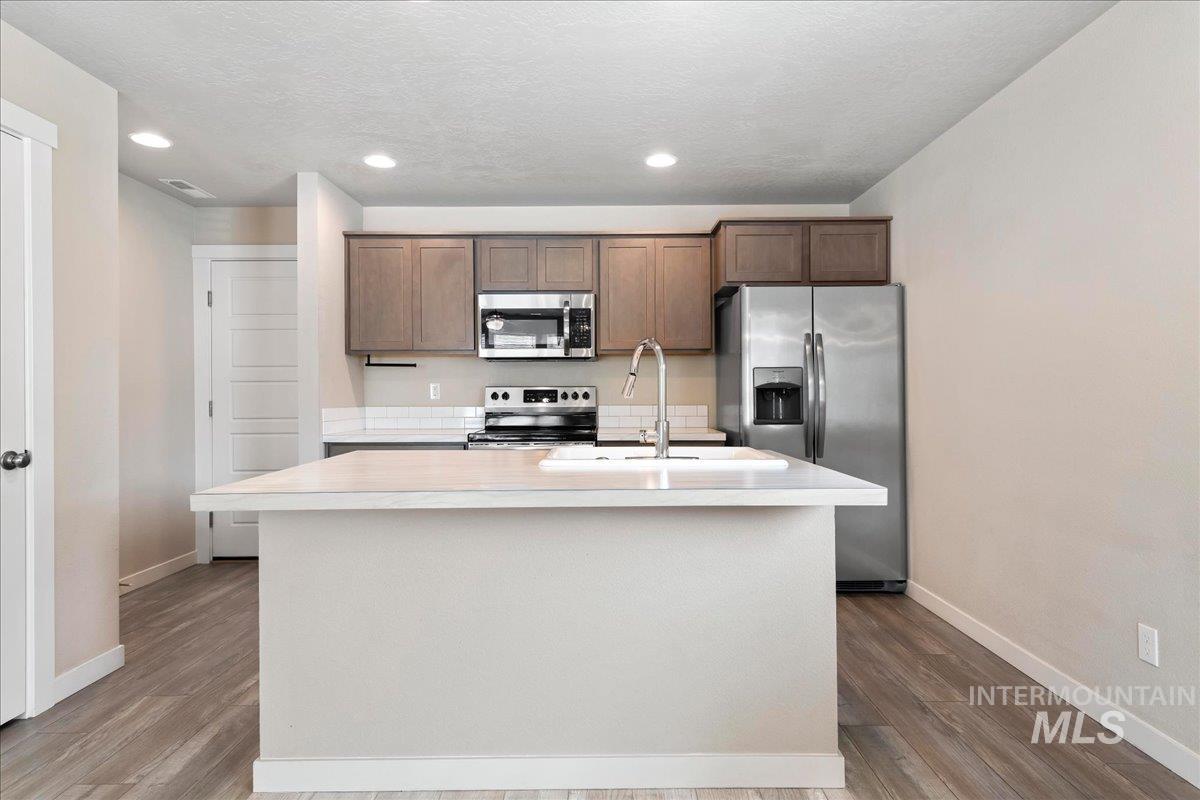 2488 E Blue Tick Street, Meridian, Idaho 83642, 2 Bedrooms, 2.5 Bathrooms, Residential For Sale, Price $374,990,MLS 98997725