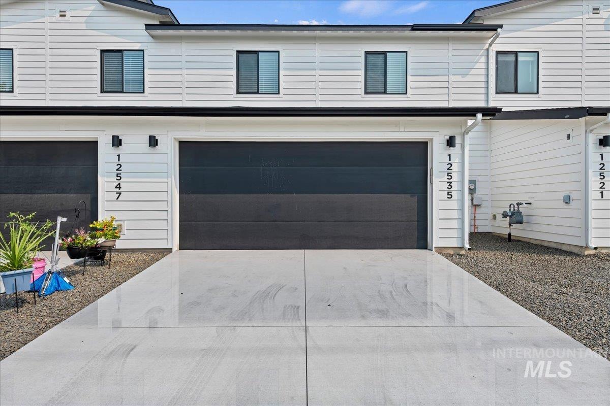 12535 W Victory Rd, Boise, Idaho 83709, 3 Bedrooms, 2.5 Bathrooms, Residential For Sale, Price $403,990,MLS 98997726