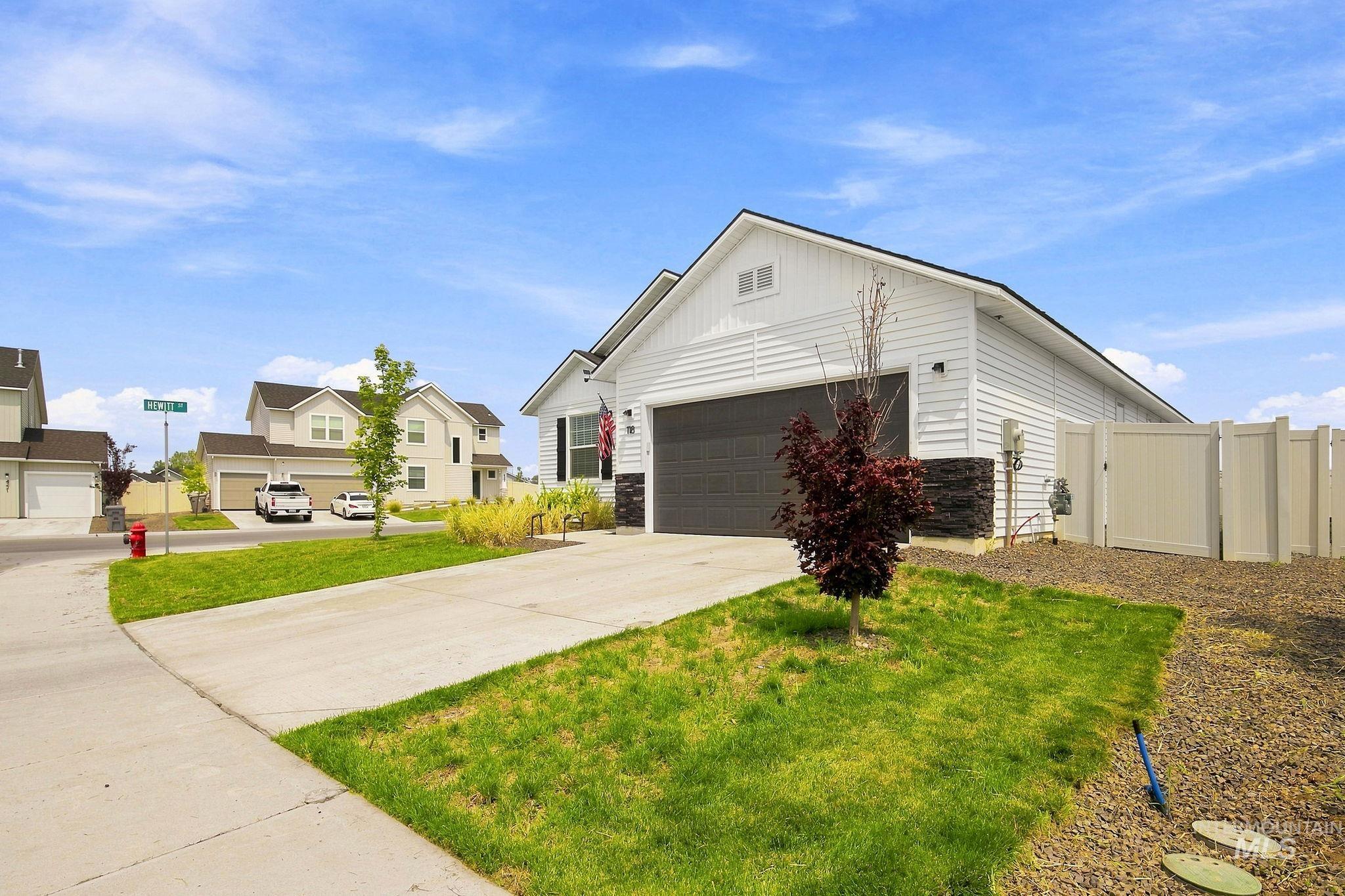 118 Golinda Ave, Caldwell, Idaho 83605, 3 Bedrooms, 2 Bathrooms, Residential For Sale, Price $405,000,MLS 98997728
