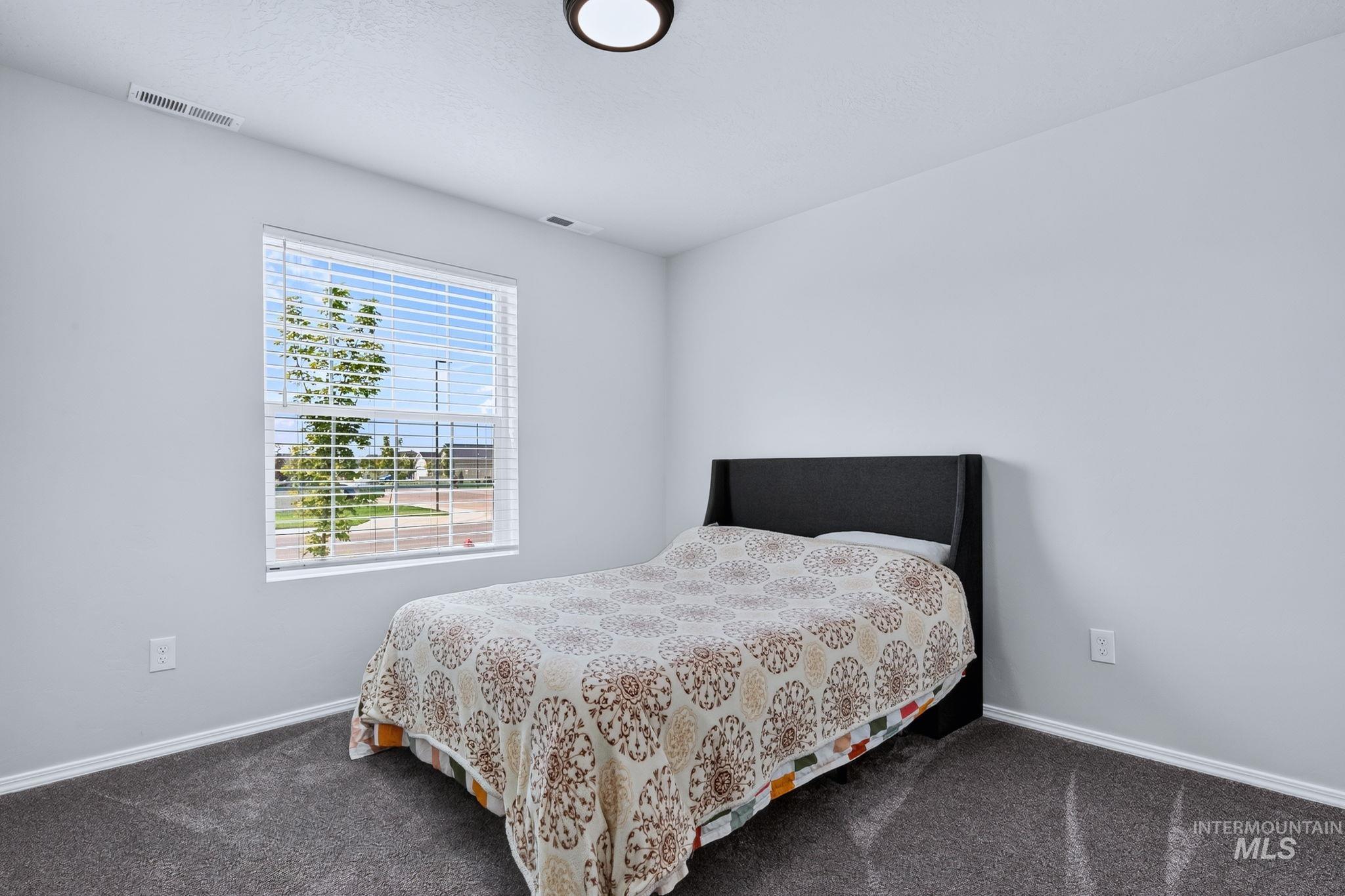 118 Golinda Ave, Caldwell, Idaho 83605, 3 Bedrooms, 2 Bathrooms, Residential For Sale, Price $405,000,MLS 98997728