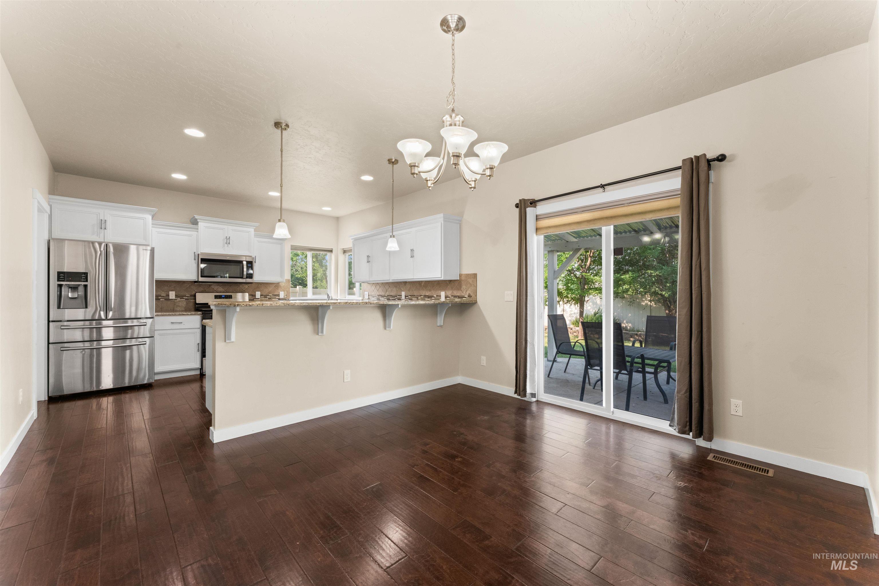3341 S Arno Ave, Meridian, Idaho 83642, 4 Bedrooms, 2.5 Bathrooms, Residential For Sale, Price $567,700,MLS 98997729