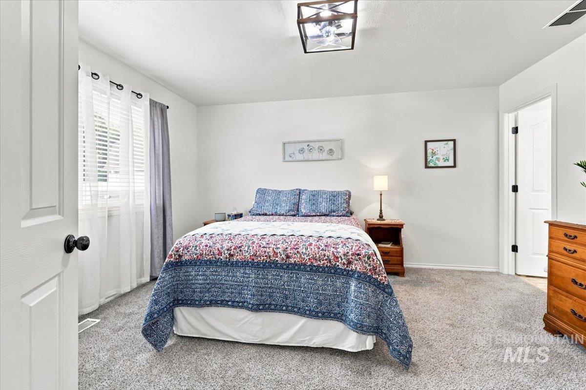 4321 E Tuscany Ave, Nampa, Idaho 83686, 4 Bedrooms, 2 Bathrooms, Residential For Sale, Price $399,900, 98997739