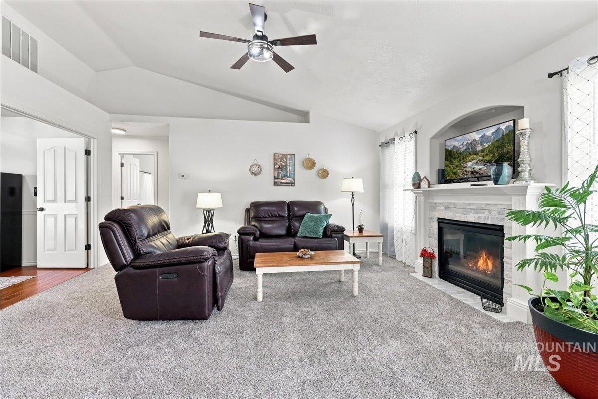 4321 E Tuscany Ave, Nampa, Idaho 83686, 4 Bedrooms, 2 Bathrooms, Residential For Sale, Price $399,900, 98997739