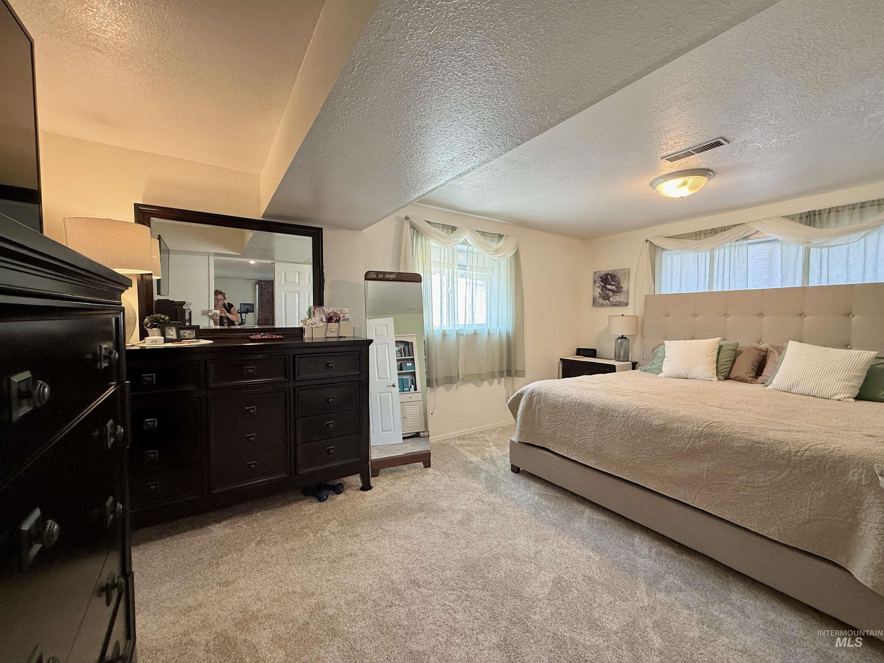 636 Dawn Drive, Grangeville, Idaho 83530, 3 Bedrooms, 2 Bathrooms, Residential For Sale, Price $550,000,MLS 98997745