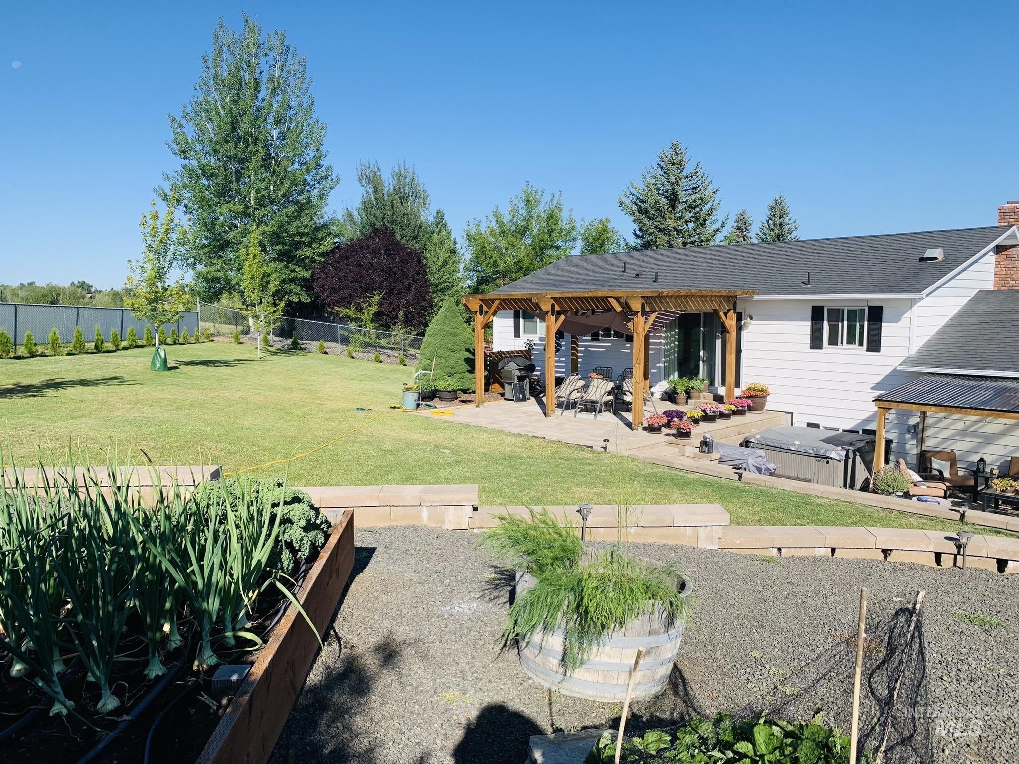 636 Dawn Drive, Grangeville, Idaho 83530, 3 Bedrooms, 2 Bathrooms, Residential For Sale, Price $550,000,MLS 98997745