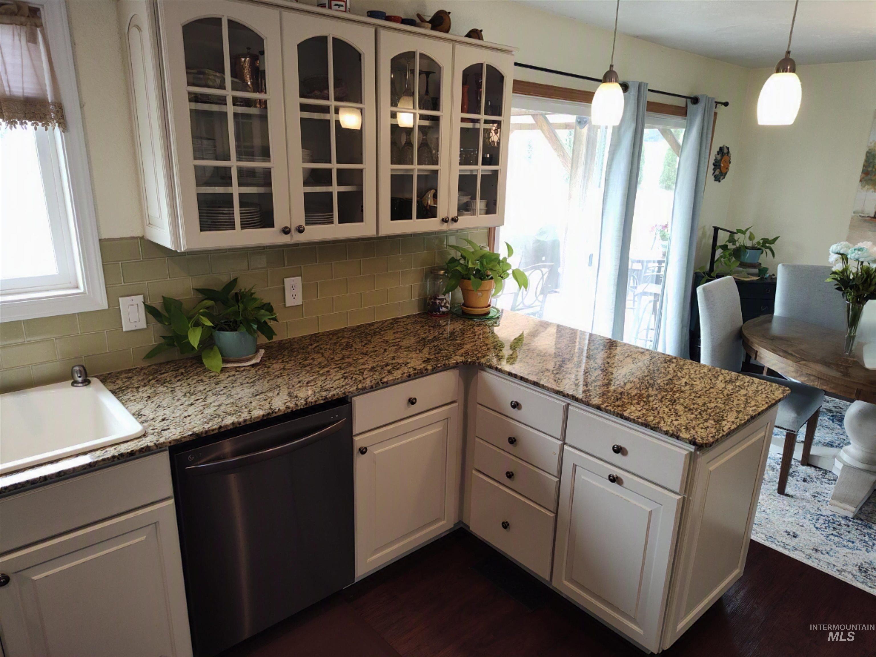 636 Dawn Drive, Grangeville, Idaho 83530, 3 Bedrooms, 2 Bathrooms, Residential For Sale, Price $550,000,MLS 98997745