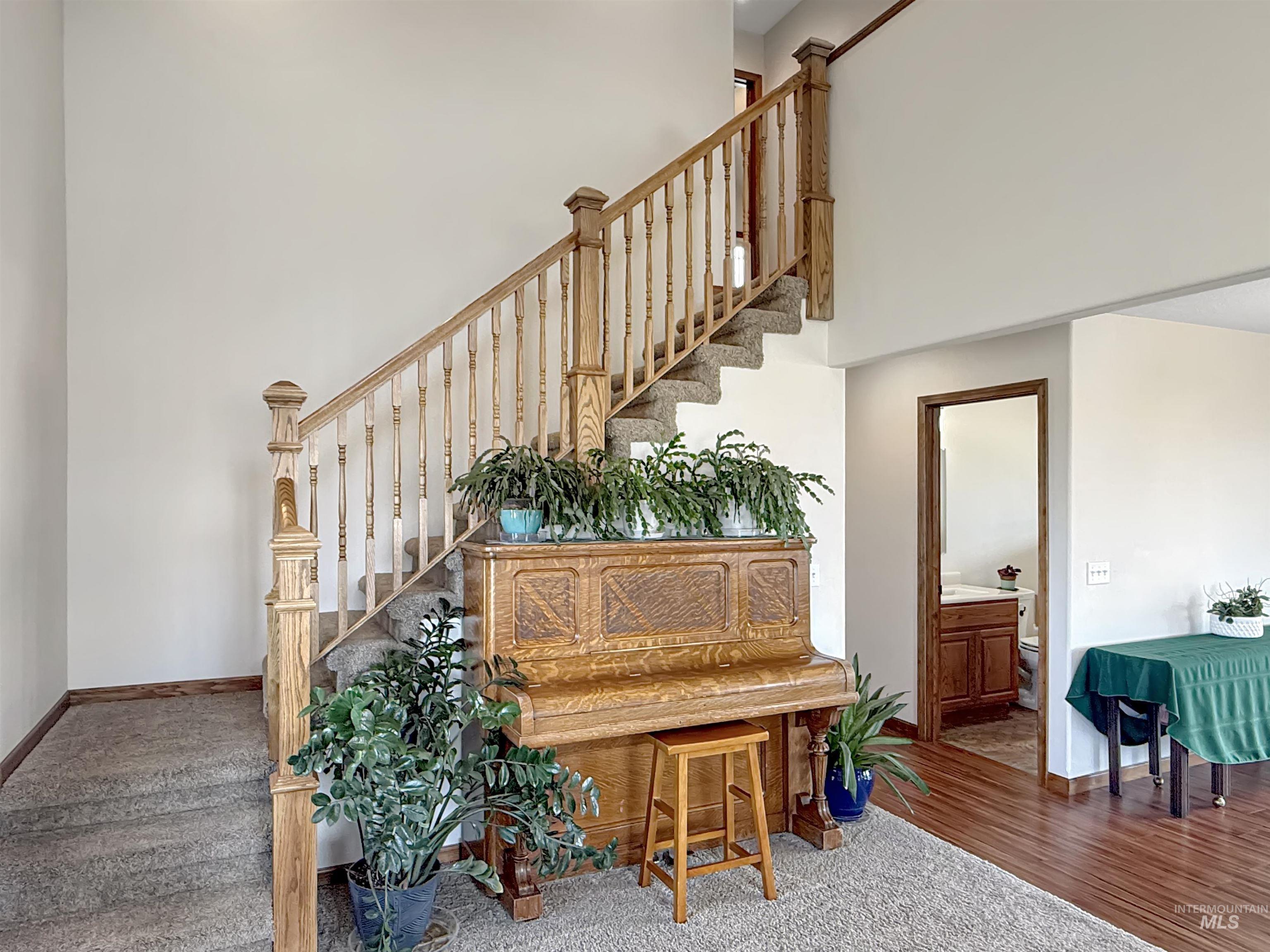 148 Meadow Grass Loop, Grangeville, Idaho 83530, 3 Bedrooms, 3 Bathrooms, Residential For Sale, Price $637,500,MLS 98997752