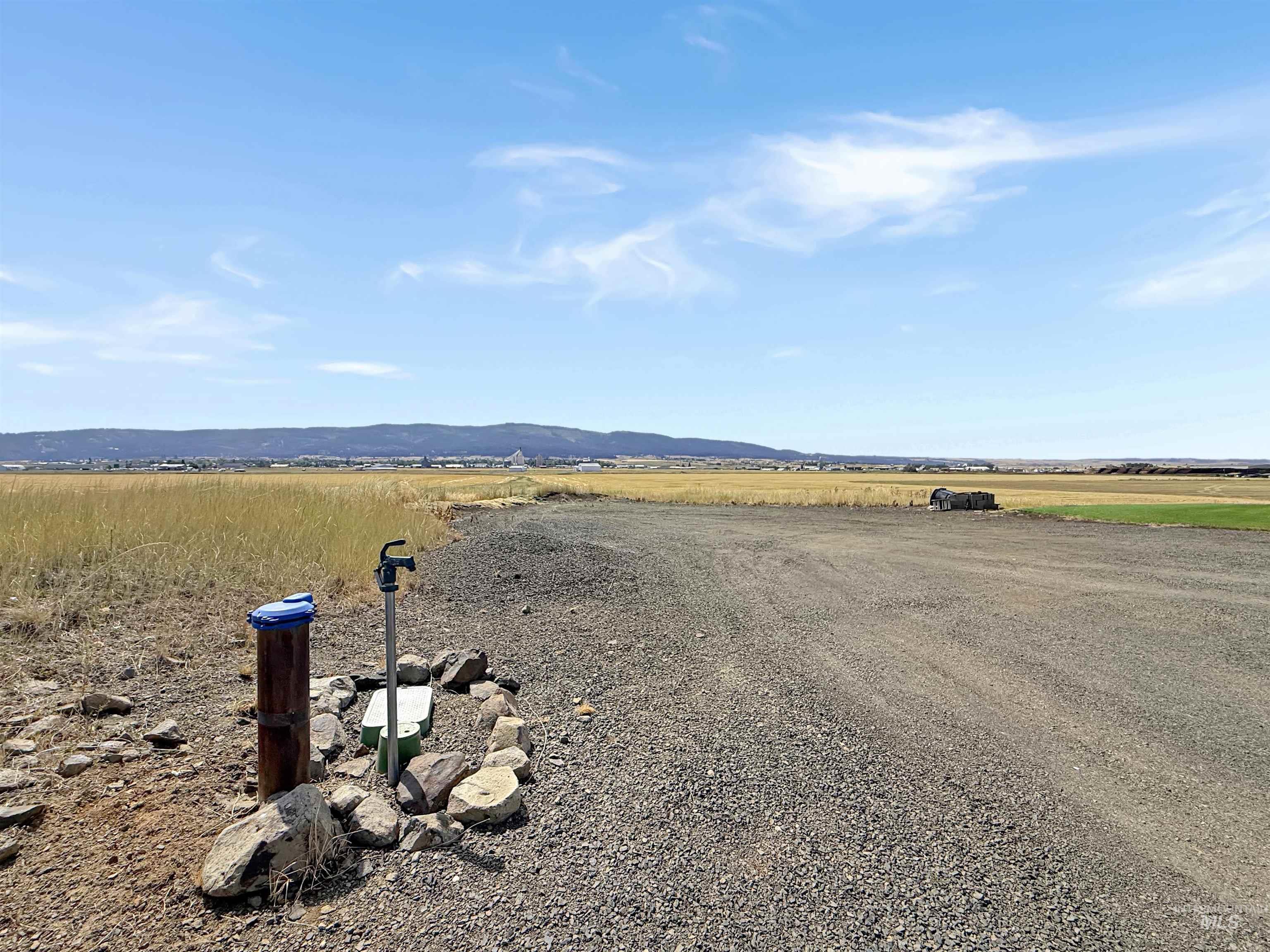 148 Meadow Grass Loop, Grangeville, Idaho 83530, 3 Bedrooms, 3 Bathrooms, Residential For Sale, Price $637,500,MLS 98997752