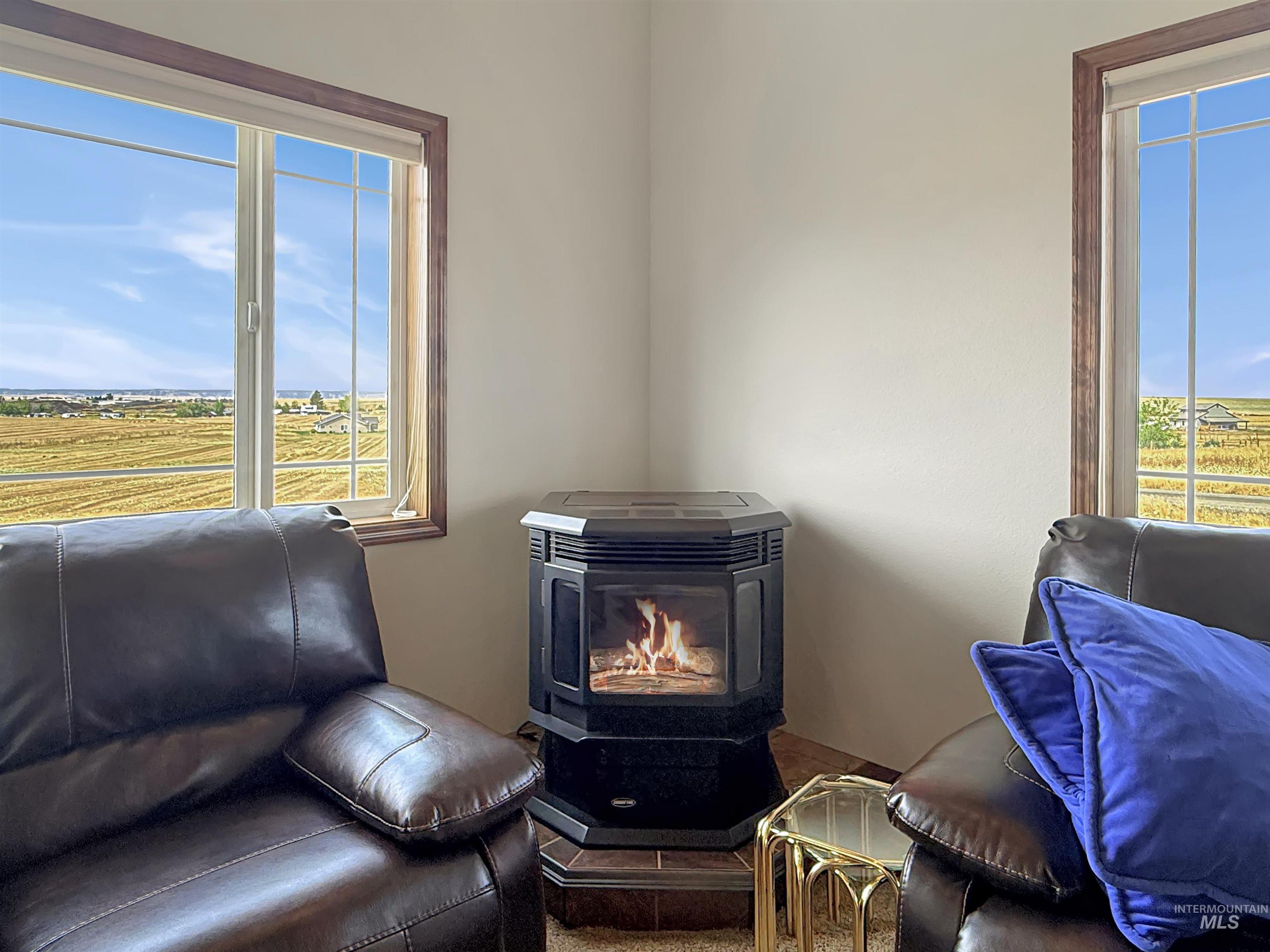 148 Meadow Grass Loop, Grangeville, Idaho 83530, 3 Bedrooms, 3 Bathrooms, Residential For Sale, Price $637,500,MLS 98997752