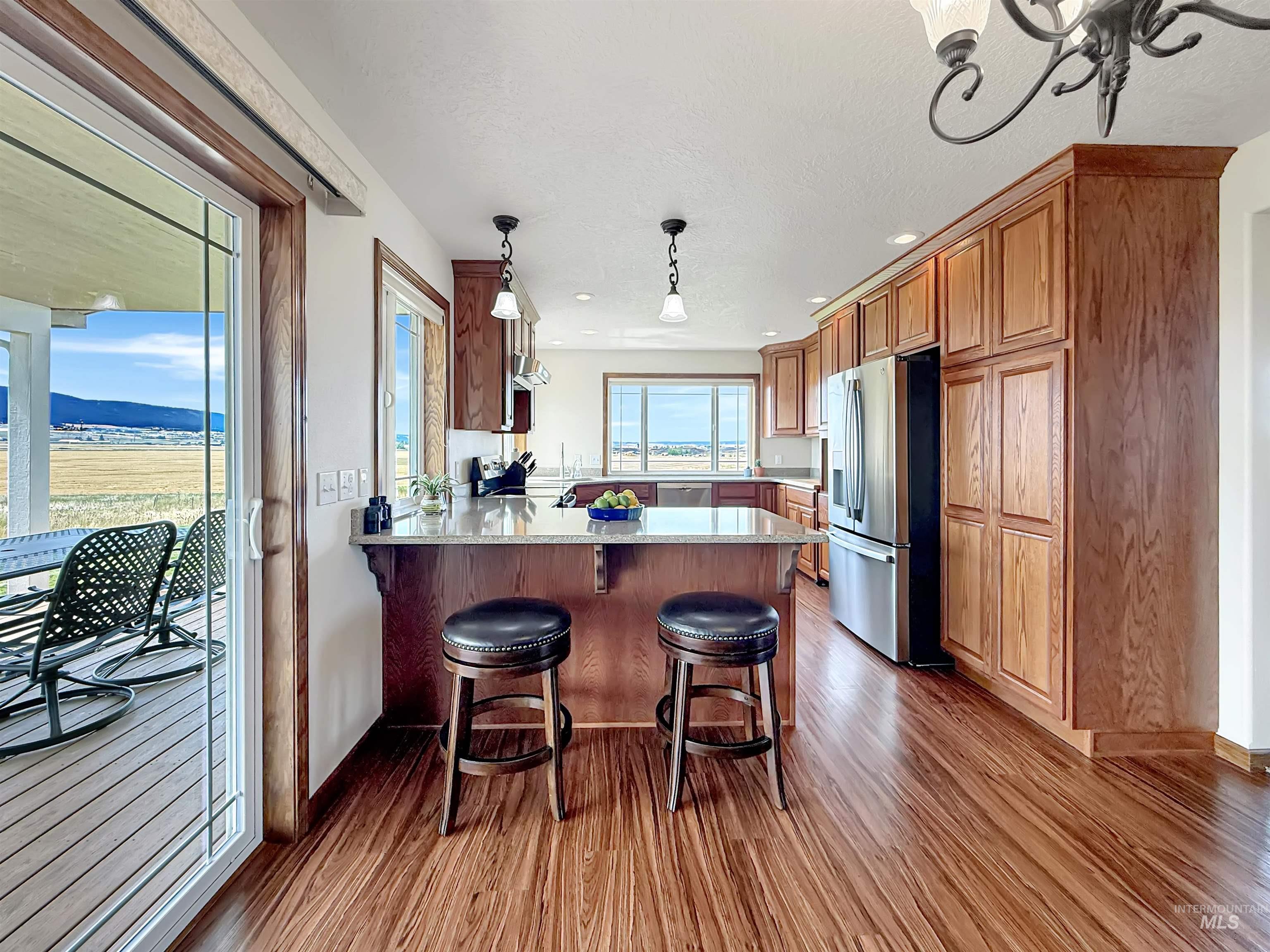 148 Meadow Grass Loop, Grangeville, Idaho 83530, 3 Bedrooms, 3 Bathrooms, Residential For Sale, Price $637,500,MLS 98997752