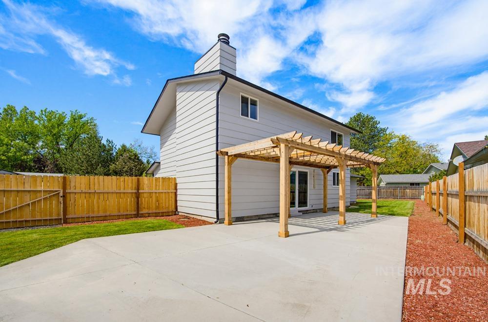 670 S Berwick Dr, Boise, Idaho 83706, 3 Bedrooms, 3 Bathrooms, Residential For Sale, Price $644,900,MLS 98997753