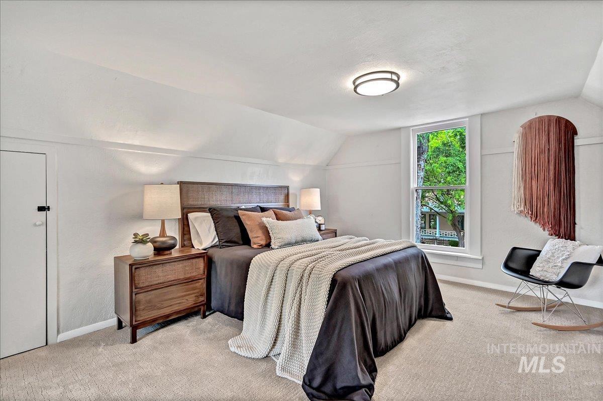 817 W Thatcher Street, Boise, Idaho 83702, 3 Bedrooms, 1 Bathroom, Residential For Sale, Price $639,000,MLS 98997756
