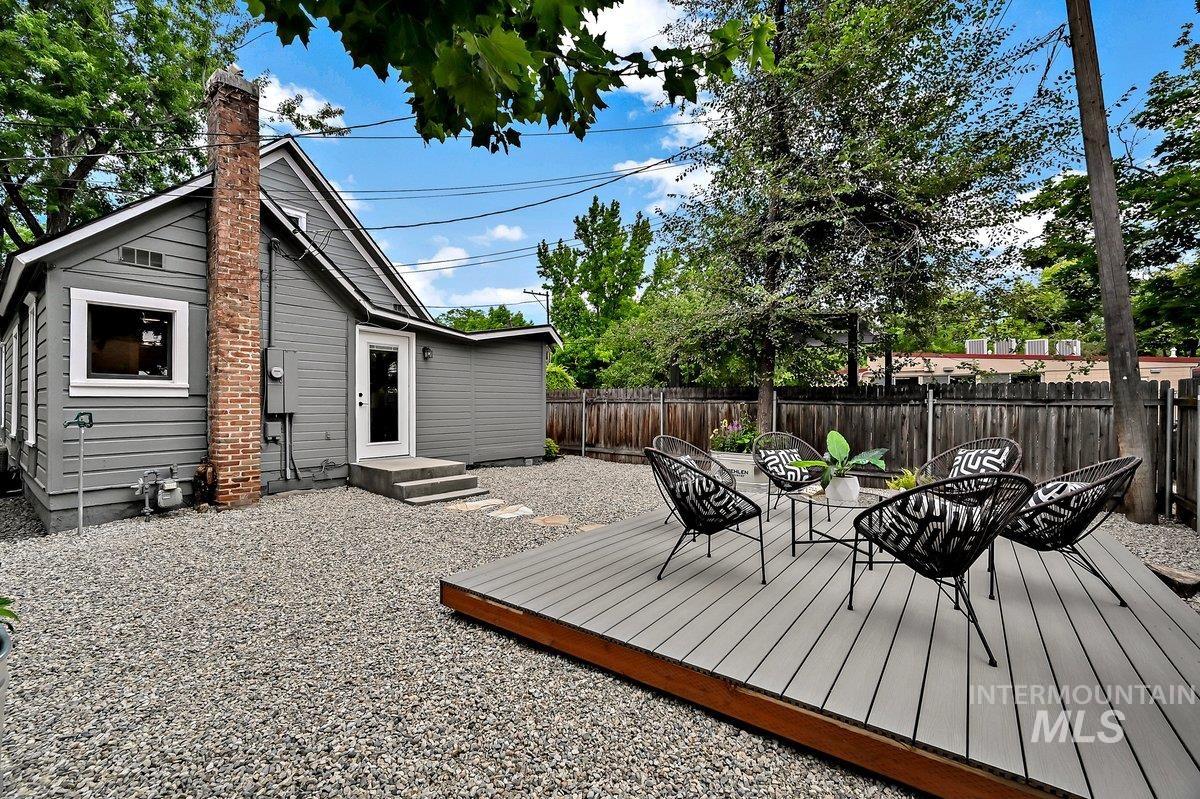817 W Thatcher Street, Boise, Idaho 83702, 3 Bedrooms, 1 Bathroom, Residential For Sale, Price $639,000,MLS 98997756