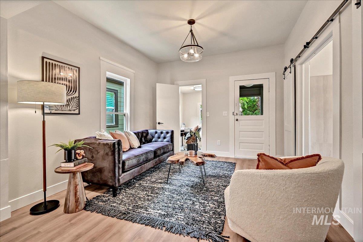 817 W Thatcher Street, Boise, Idaho 83702, 3 Bedrooms, 1 Bathroom, Residential For Sale, Price $639,000,MLS 98997756