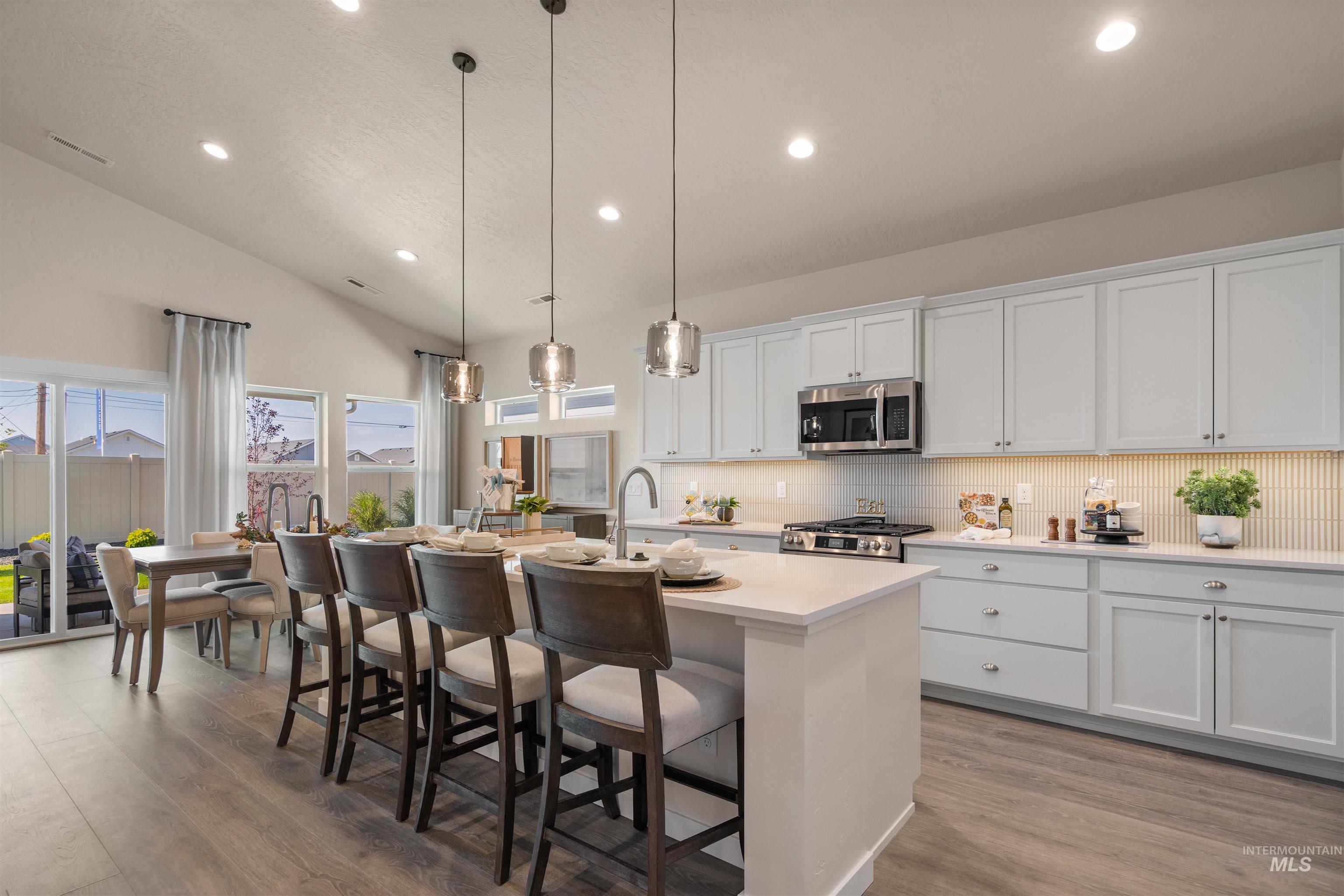 7621 E Dixon St, Nampa, Idaho 83687, 3 Bedrooms, 2 Bathrooms, Residential For Sale, Price $499,990, 98997761