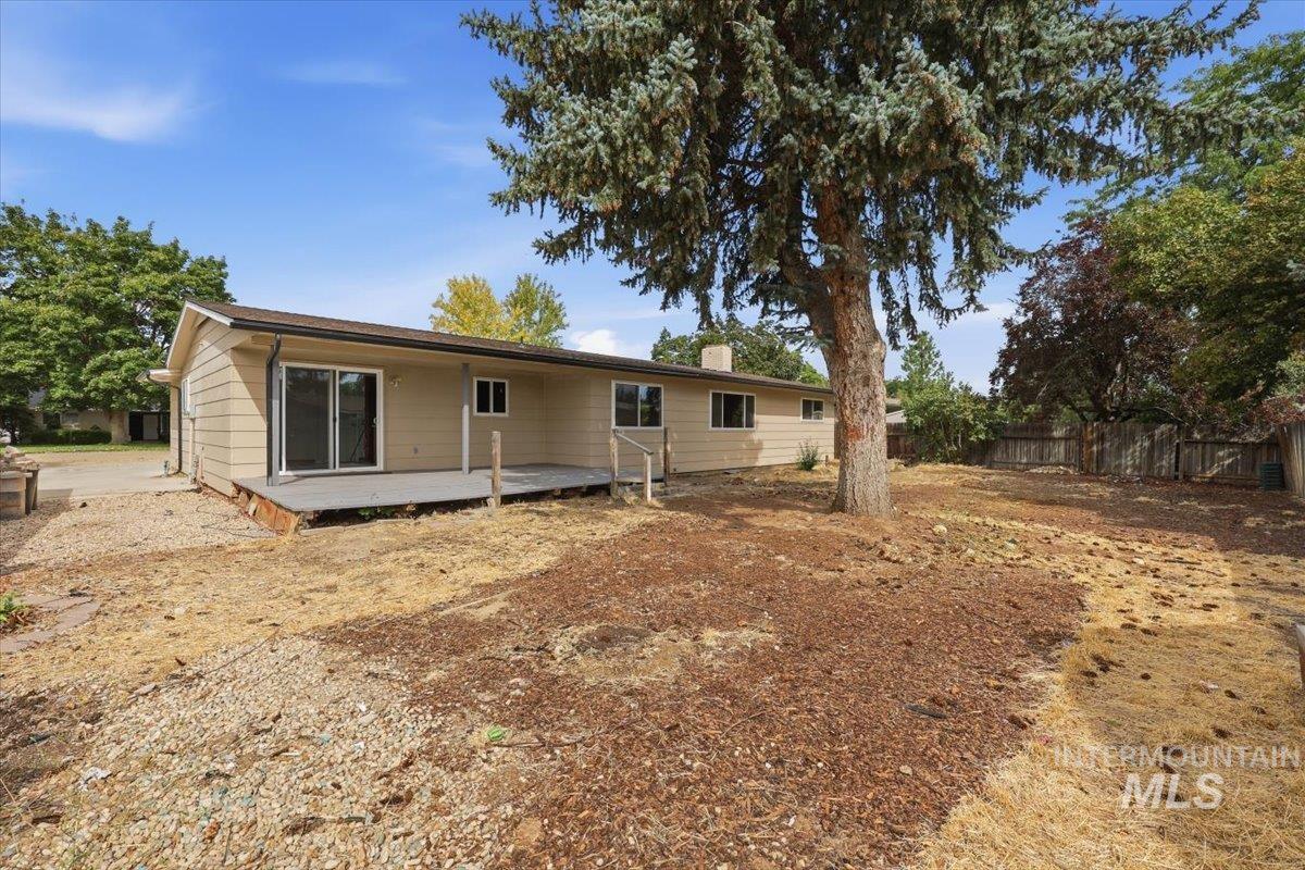 1904 NW 8th St, Meridian, Idaho 83646, 5 Bedrooms, 2 Bathrooms, Residential For Sale, Price $465,000,MLS 98997769