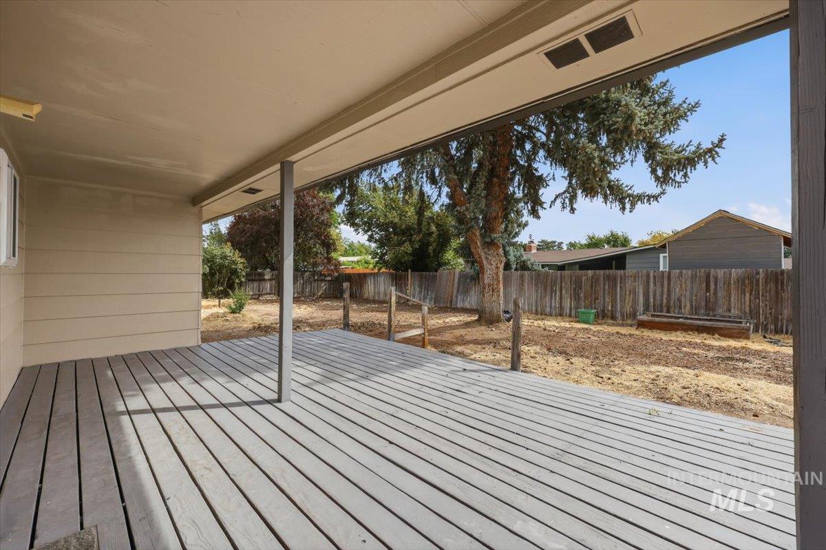 1904 NW 8th St, Meridian, Idaho 83646, 5 Bedrooms, 2 Bathrooms, Residential For Sale, Price $465,000,MLS 98997769