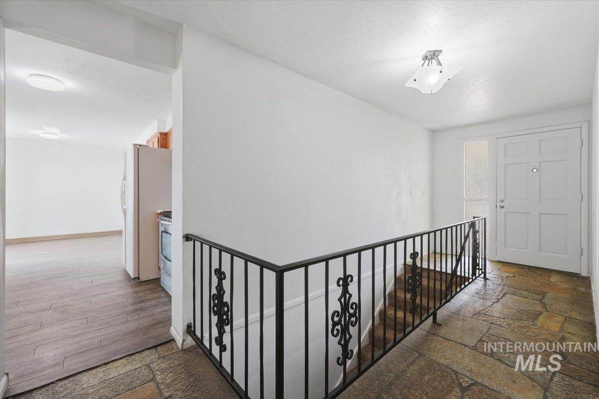 1904 NW 8th St, Meridian, Idaho 83646, 5 Bedrooms, 2 Bathrooms, Residential For Sale, Price $465,000,MLS 98997769