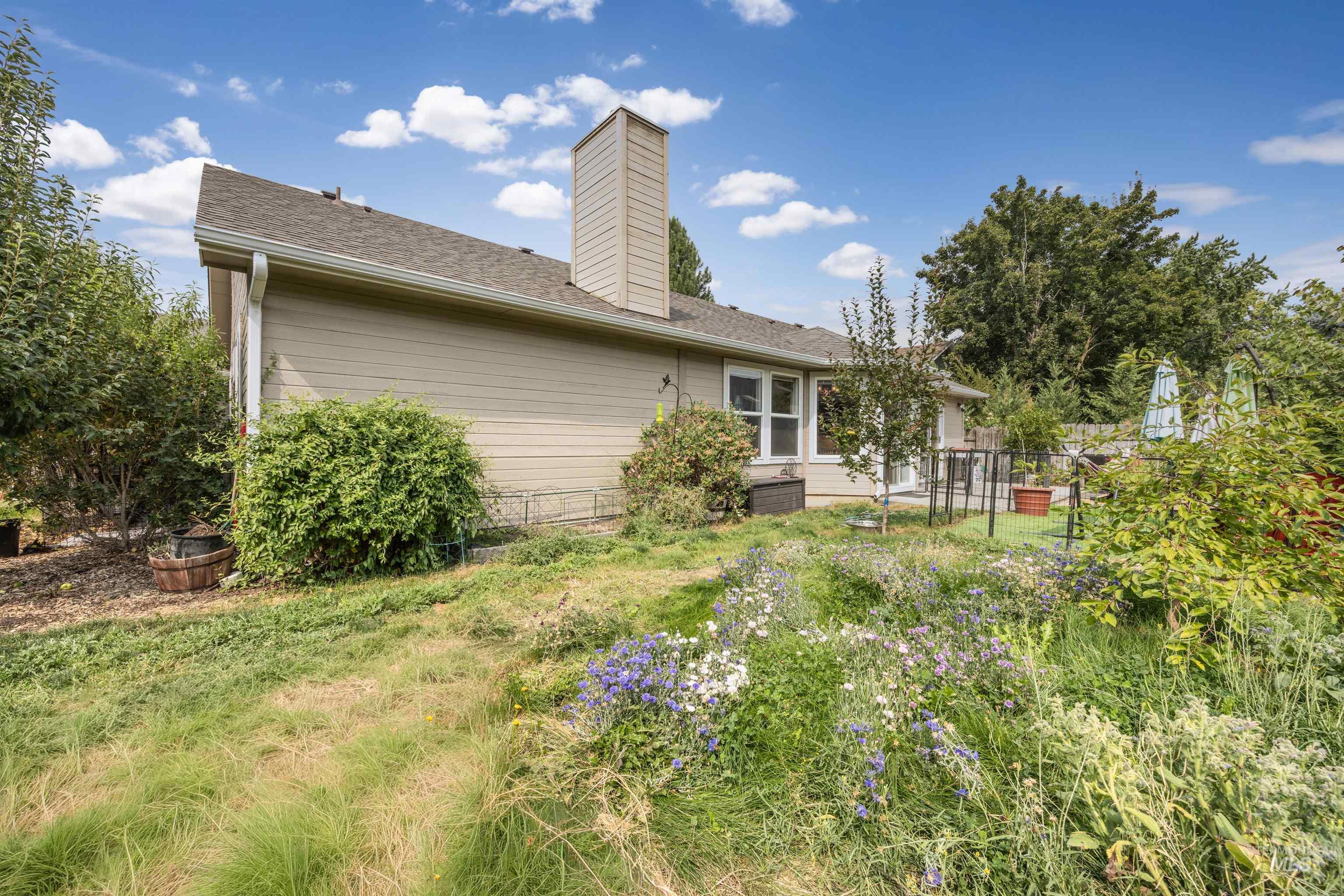 6501 Outlook Dr, Boise, Idaho 83714, 3 Bedrooms, 2 Bathrooms, Residential For Sale, Price $499,000, 98997795