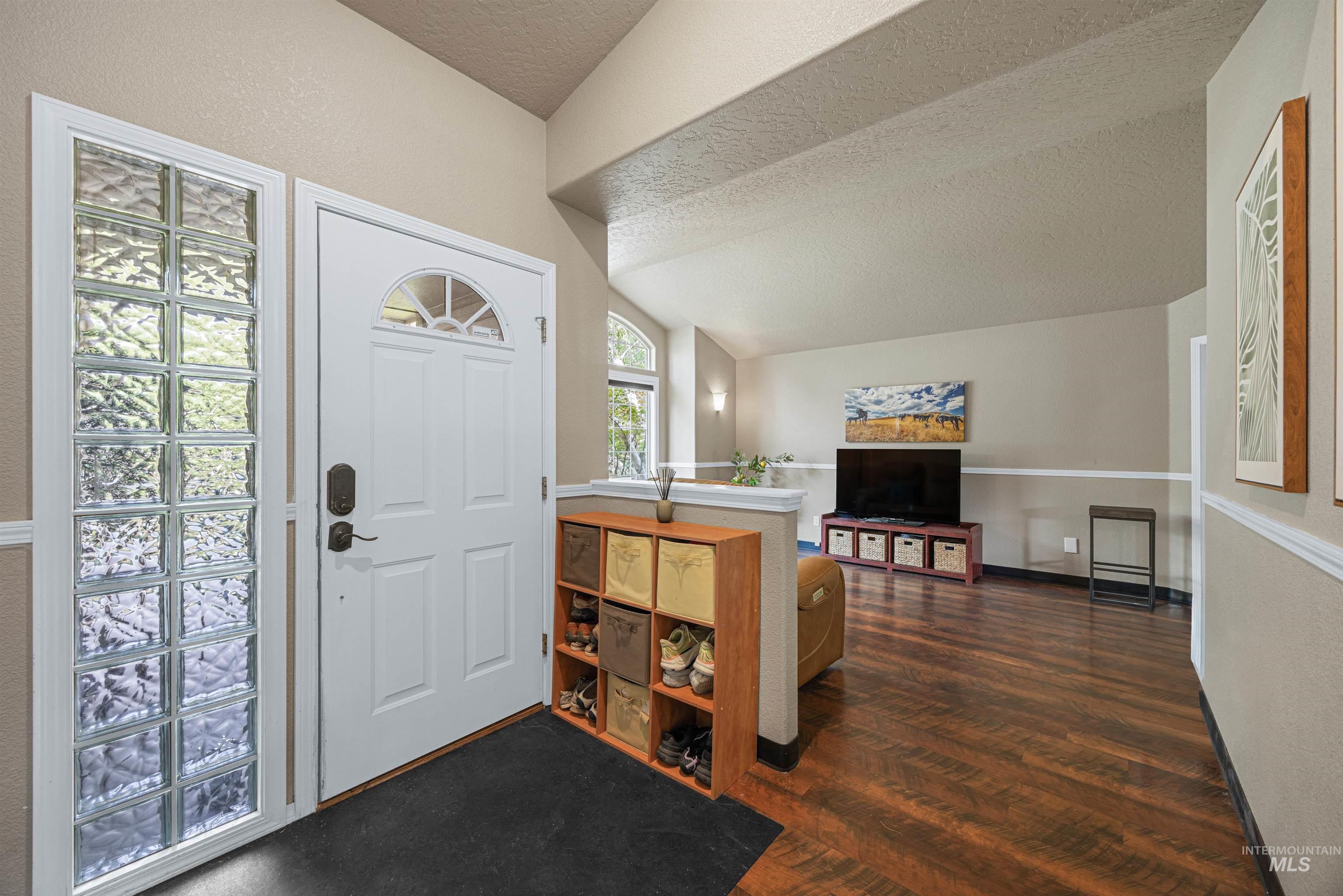 6501 Outlook Dr, Boise, Idaho 83714, 3 Bedrooms, 2 Bathrooms, Residential For Sale, Price $499,000, 98997795