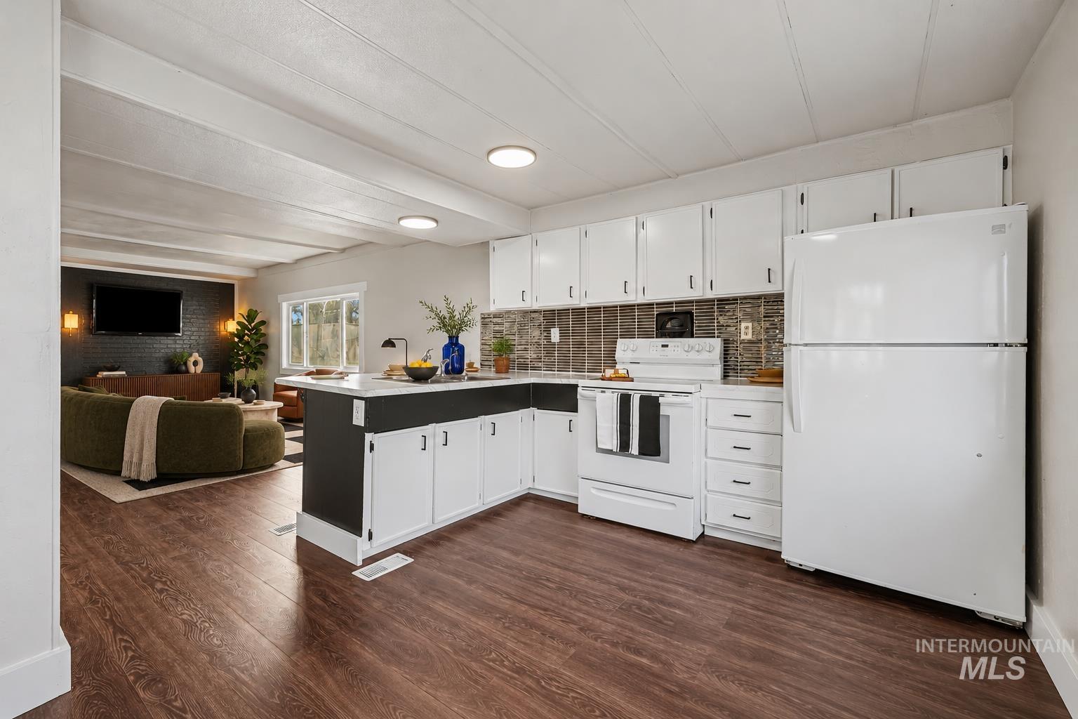 415 E 44th St, Garden City, Idaho 83714, 2 Bedrooms, 1 Bathroom, Residential For Sale, Price $65,000,MLS 98997801