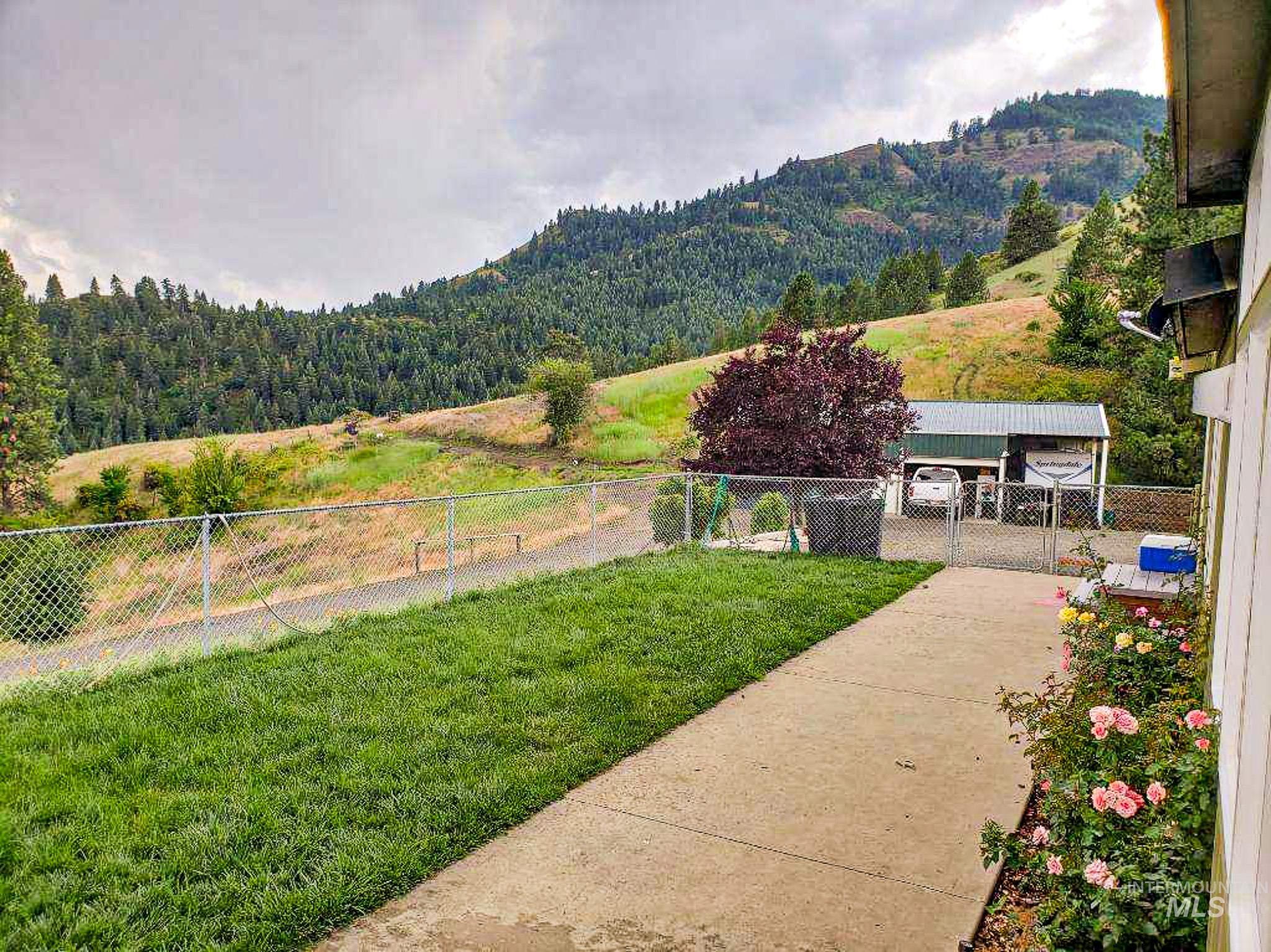 161 Saddle Ridge Road, White Bird, Idaho 83554, 3 Bedrooms, 2.5 Bathrooms, Residential For Sale, Price $545,000,MLS 98997808