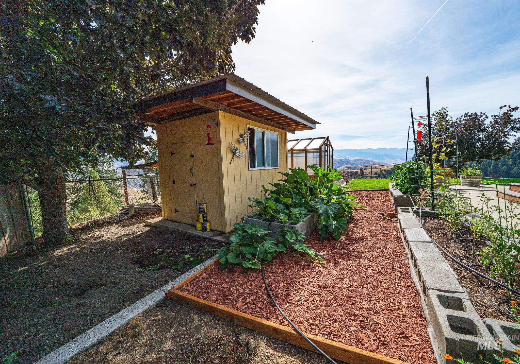 161 Saddle Ridge Road, White Bird, Idaho 83554, 3 Bedrooms, 2.5 Bathrooms, Residential For Sale, Price $545,000,MLS 98997808