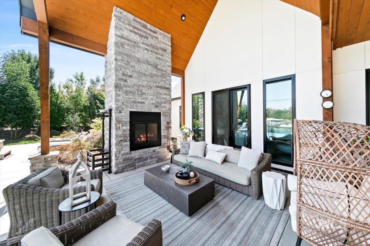 2972 N Ballantyne Ln, Eagle, Idaho 83616, 5 Bedrooms, 4 Bathrooms, Residential For Sale, Price $2,999,000,MLS 98997812