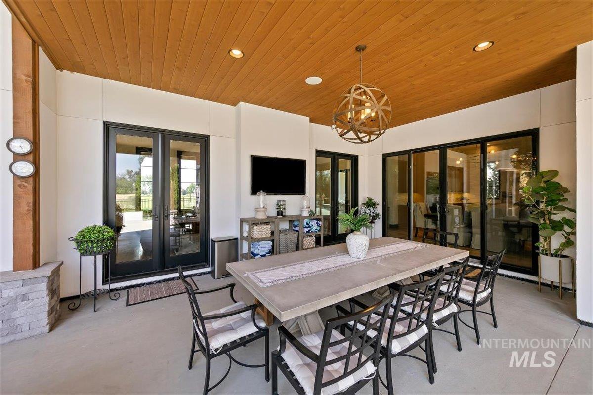 2972 N Ballantyne Ln, Eagle, Idaho 83616, 5 Bedrooms, 4 Bathrooms, Residential For Sale, Price $2,999,000,MLS 98997812
