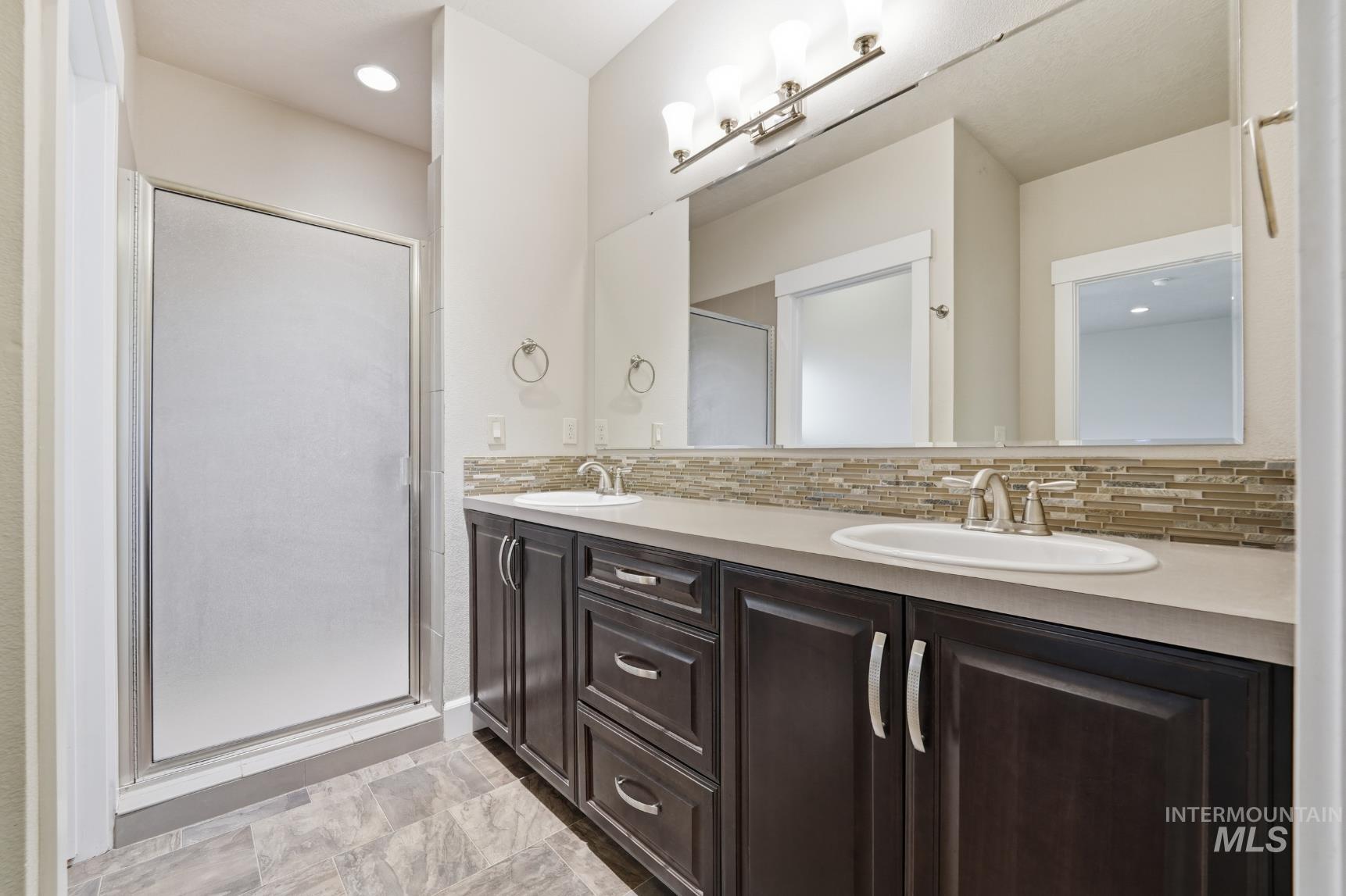 3787 N Woody Ln, Boise, Idaho 83703, 2 Bedrooms, 2.5 Bathrooms, Residential For Sale, Price $599,000,MLS 98997816