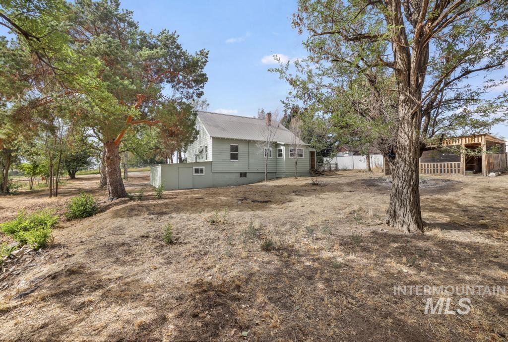 1888 E 2900 S, Wendell, Idaho 83335, 3 Bedrooms, 2 Bathrooms, Residential For Sale, Price $379,000, 98997817