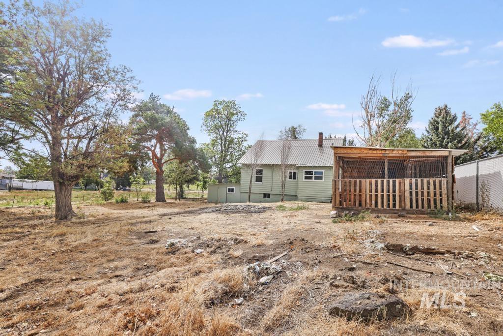 1888 E 2900 S, Wendell, Idaho 83335, 3 Bedrooms, 2 Bathrooms, Residential For Sale, Price $379,000, 98997817