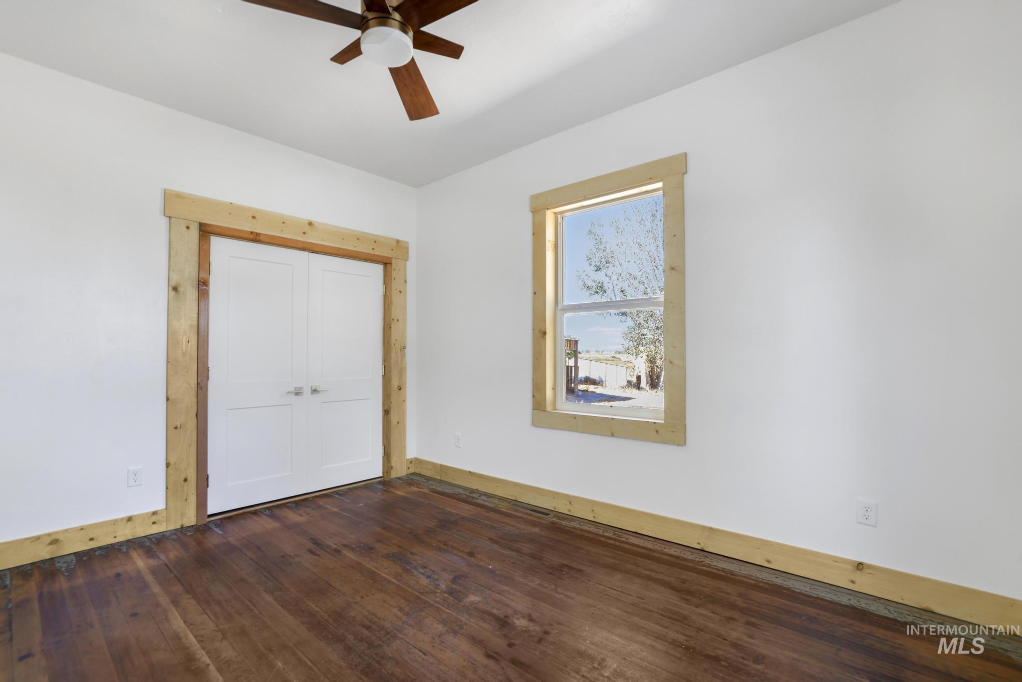 1888 E 2900 S, Wendell, Idaho 83335, 3 Bedrooms, 2 Bathrooms, Residential For Sale, Price $369,000,MLS 98997817