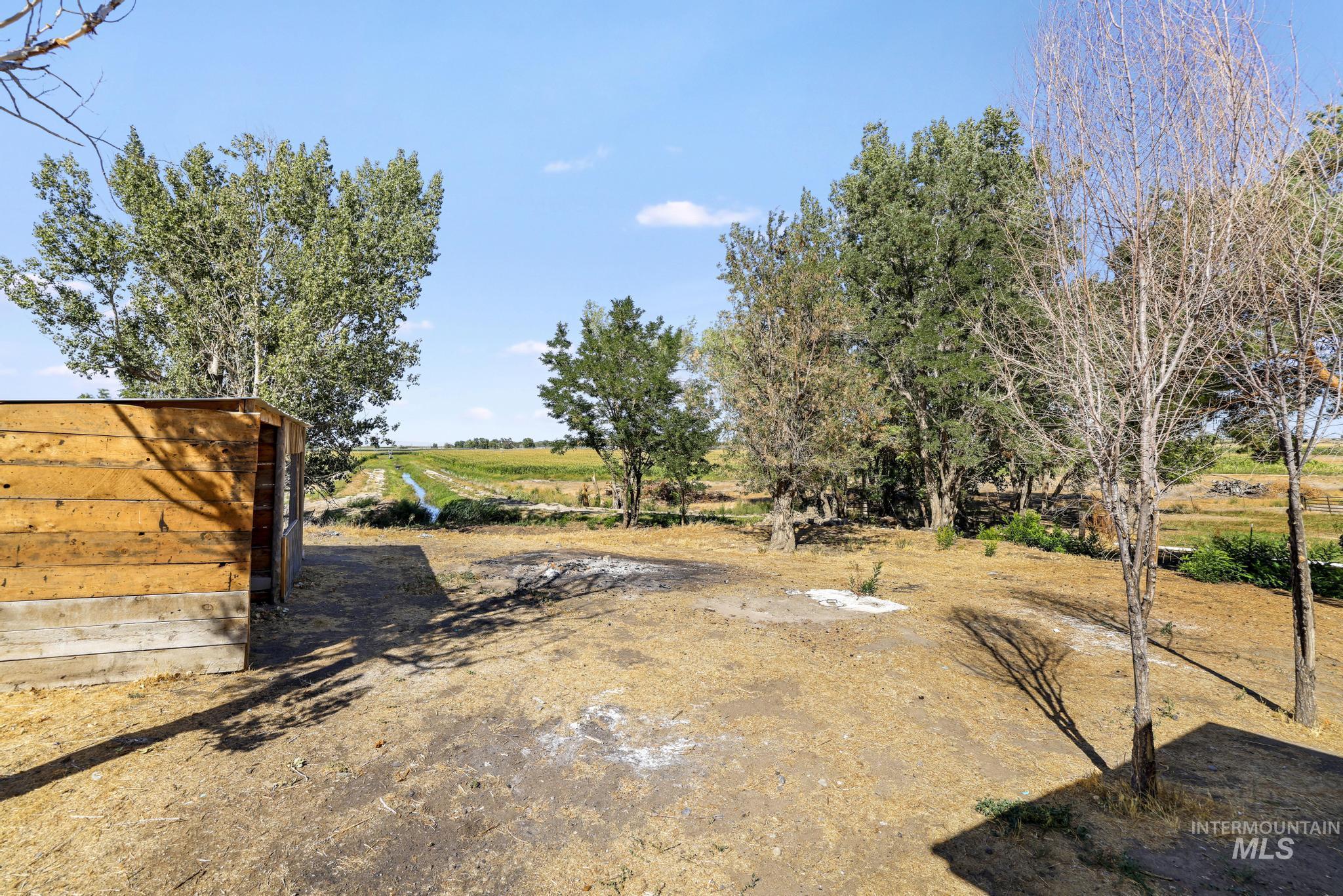 1888 E 2900 S, Wendell, Idaho 83335, 3 Bedrooms, 2 Bathrooms, Residential For Sale, Price $369,000,MLS 98997817