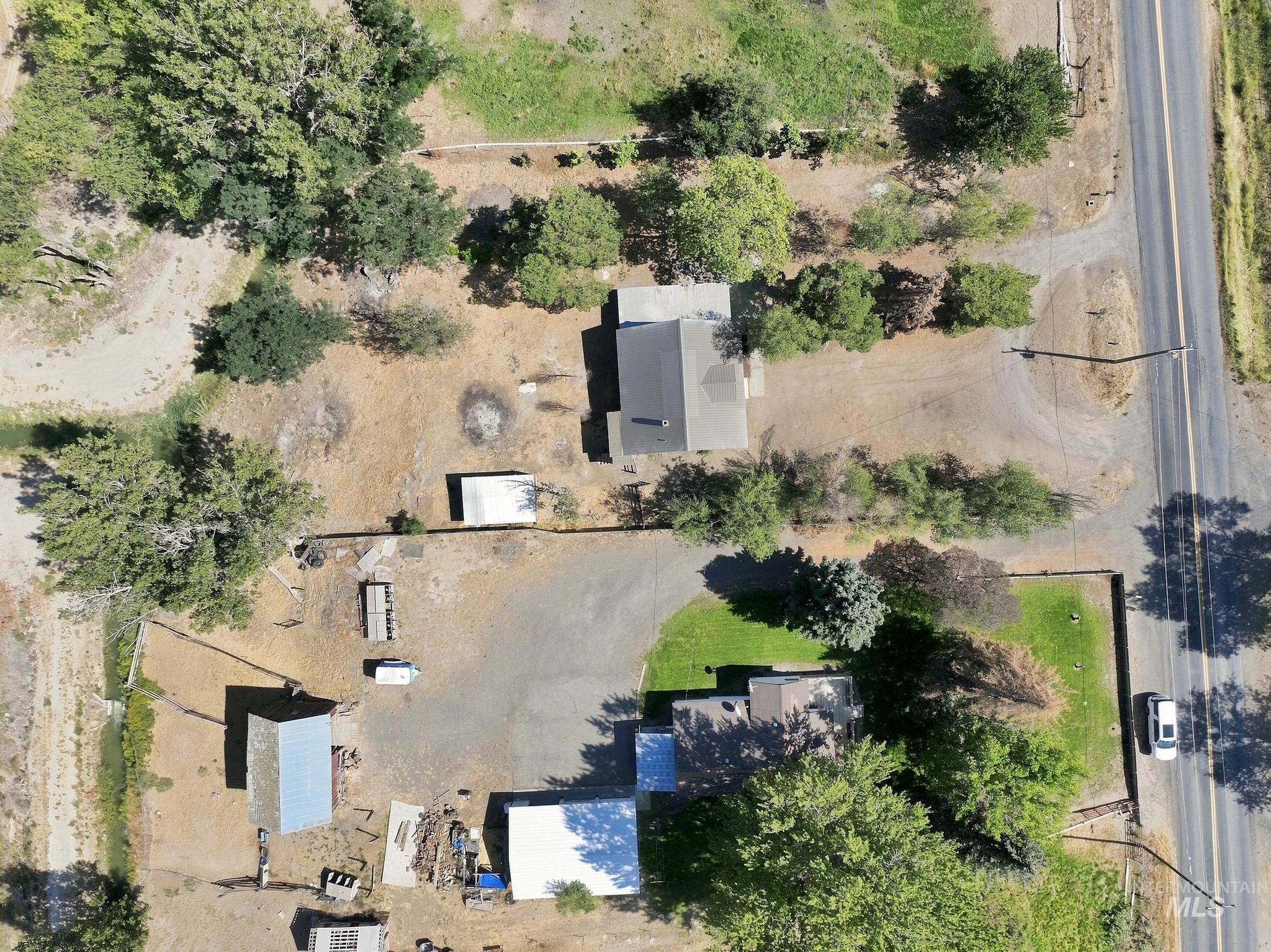 1888 E 2900 S, Wendell, Idaho 83335, 3 Bedrooms, 2 Bathrooms, Residential For Sale, Price $369,000,MLS 98997817