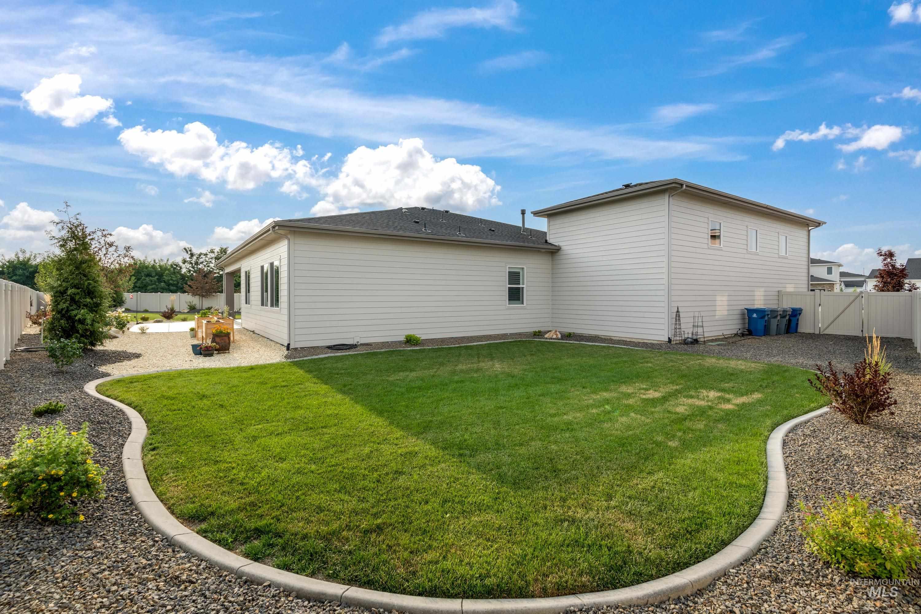 9123 W Patmore Ct, Star, Idaho 83669, 4 Bedrooms, 3 Bathrooms, Residential For Sale, Price $949,350,MLS 98997823