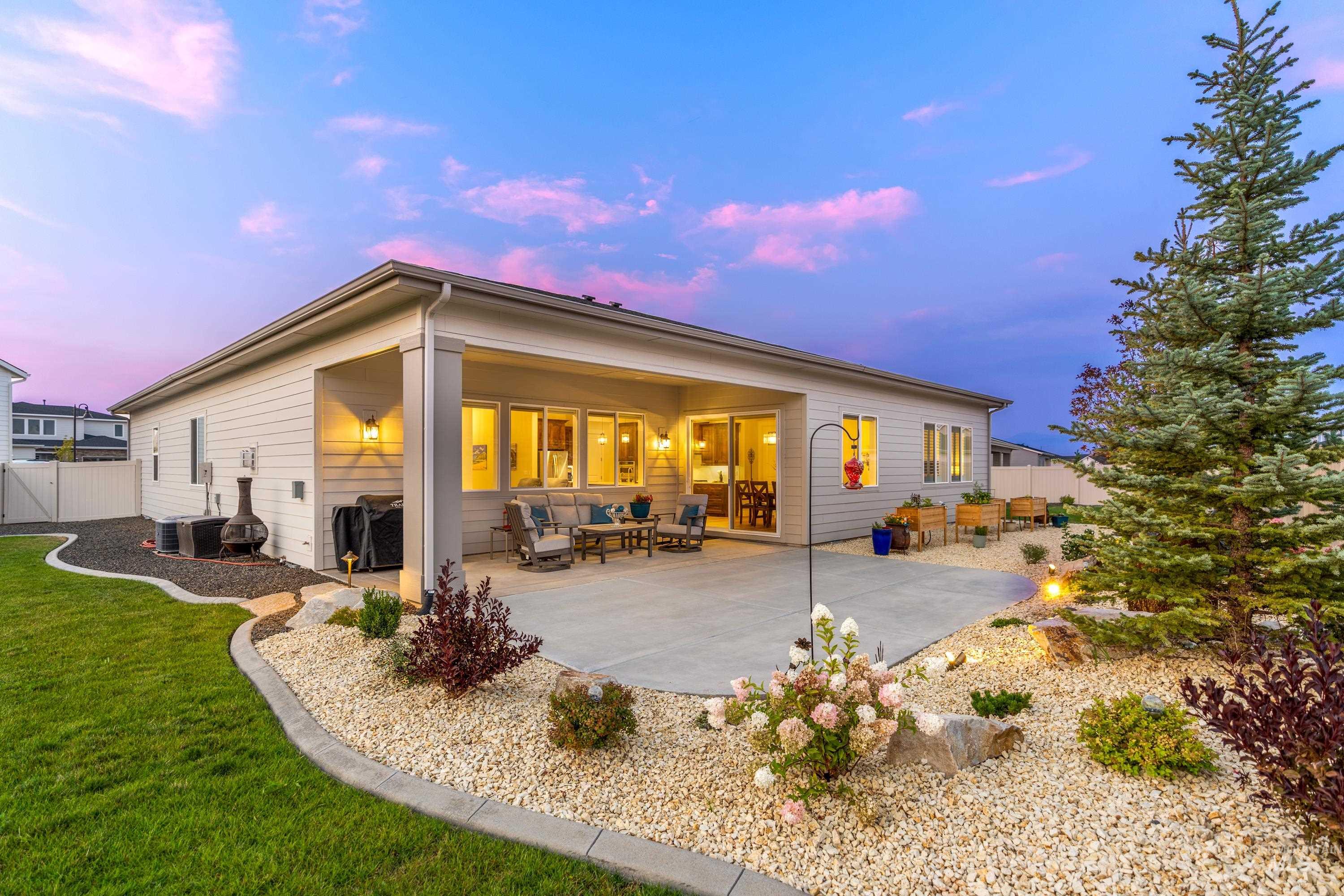 9123 W Patmore Ct, Star, Idaho 83669, 4 Bedrooms, 3 Bathrooms, Residential For Sale, Price $949,350,MLS 98997823