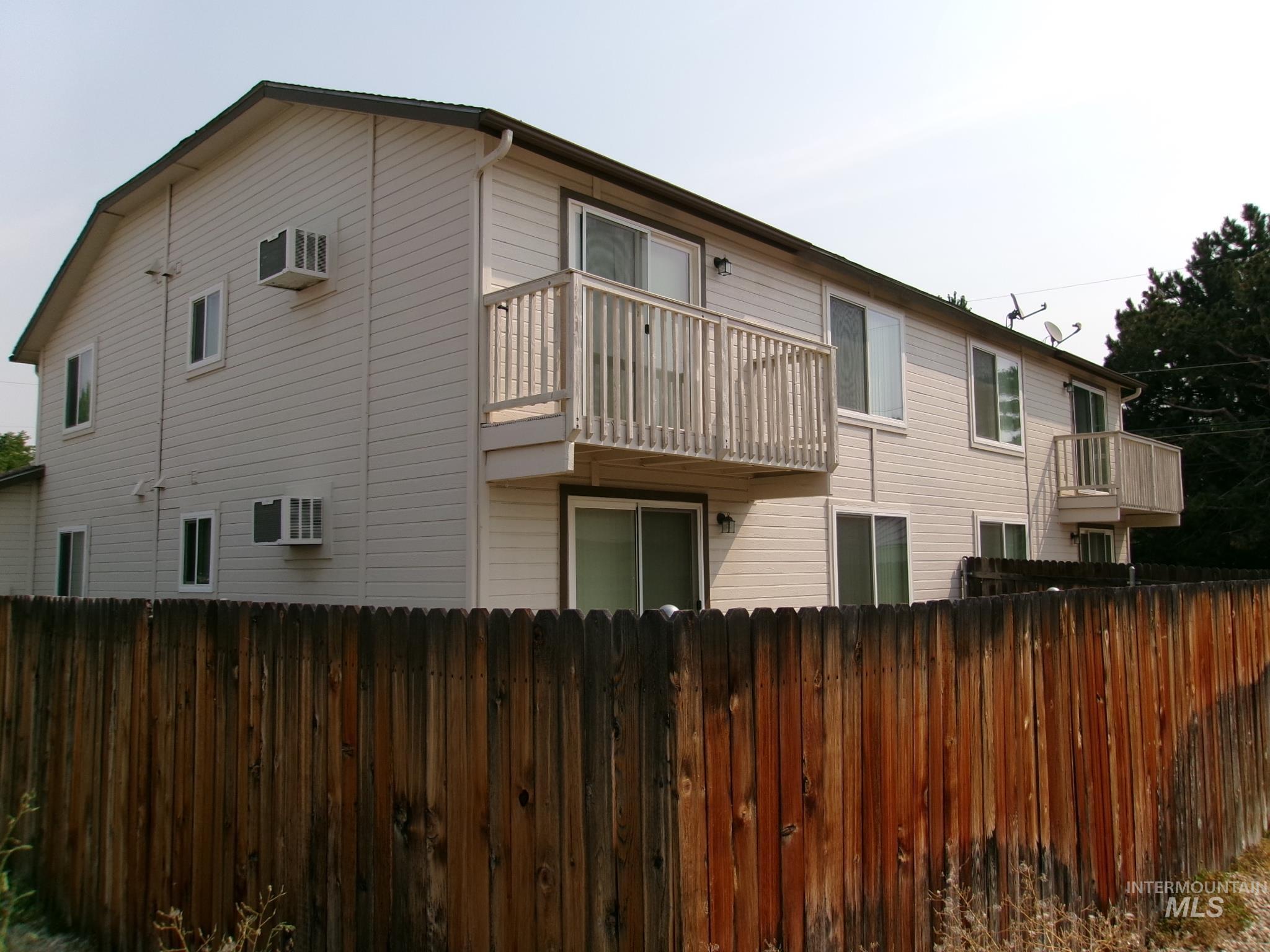 2541 W Malad St, Boise, Idaho 83705, 2 Bedrooms, 1 Bathroom, Residential Income For Sale, Price $869,900, 98997825