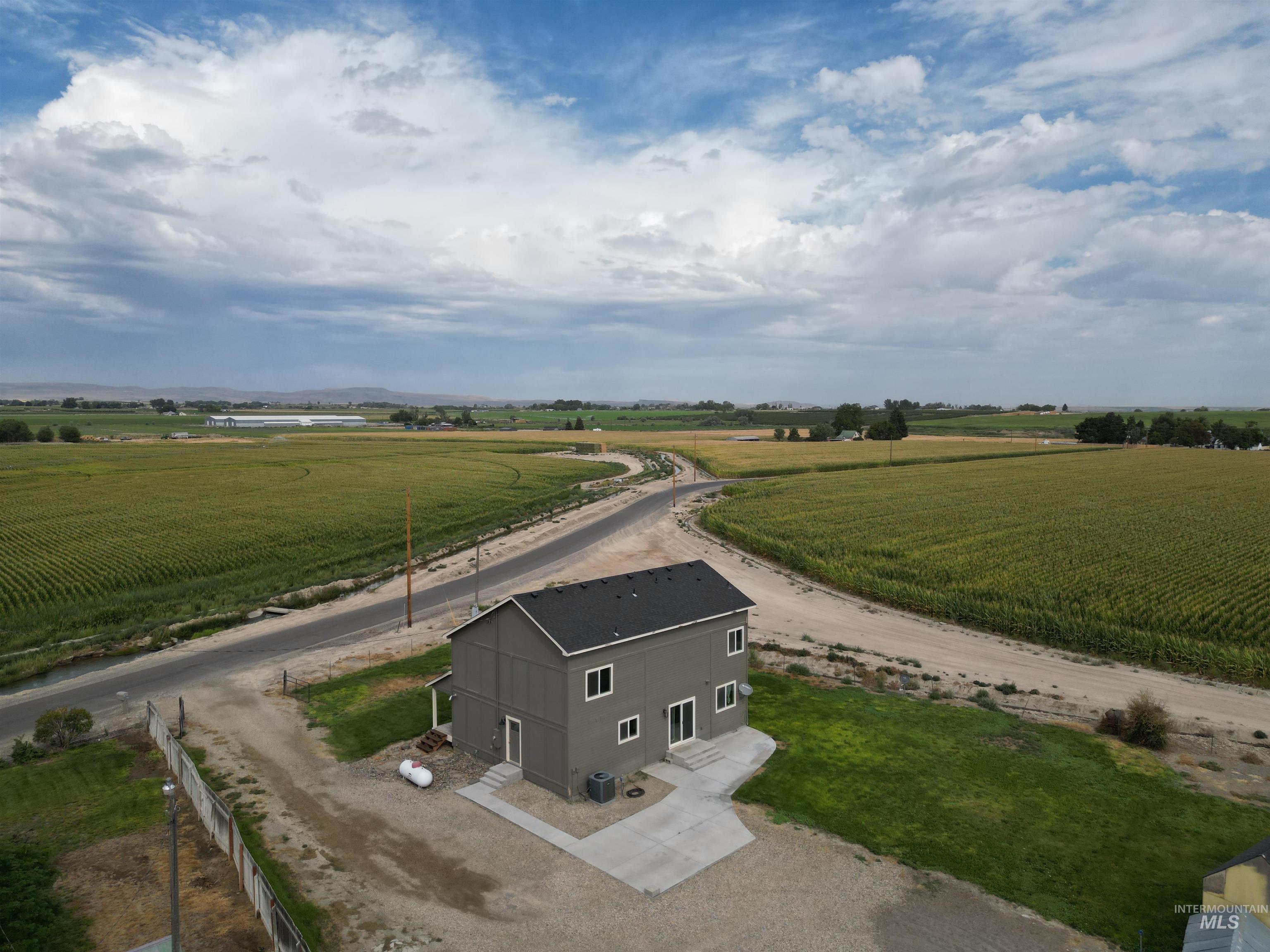 3044 Purdom Lane, Homedale, Idaho 83628, 4 Bedrooms, 2.5 Bathrooms, Residential For Sale, Price $499,500,MLS 98997867